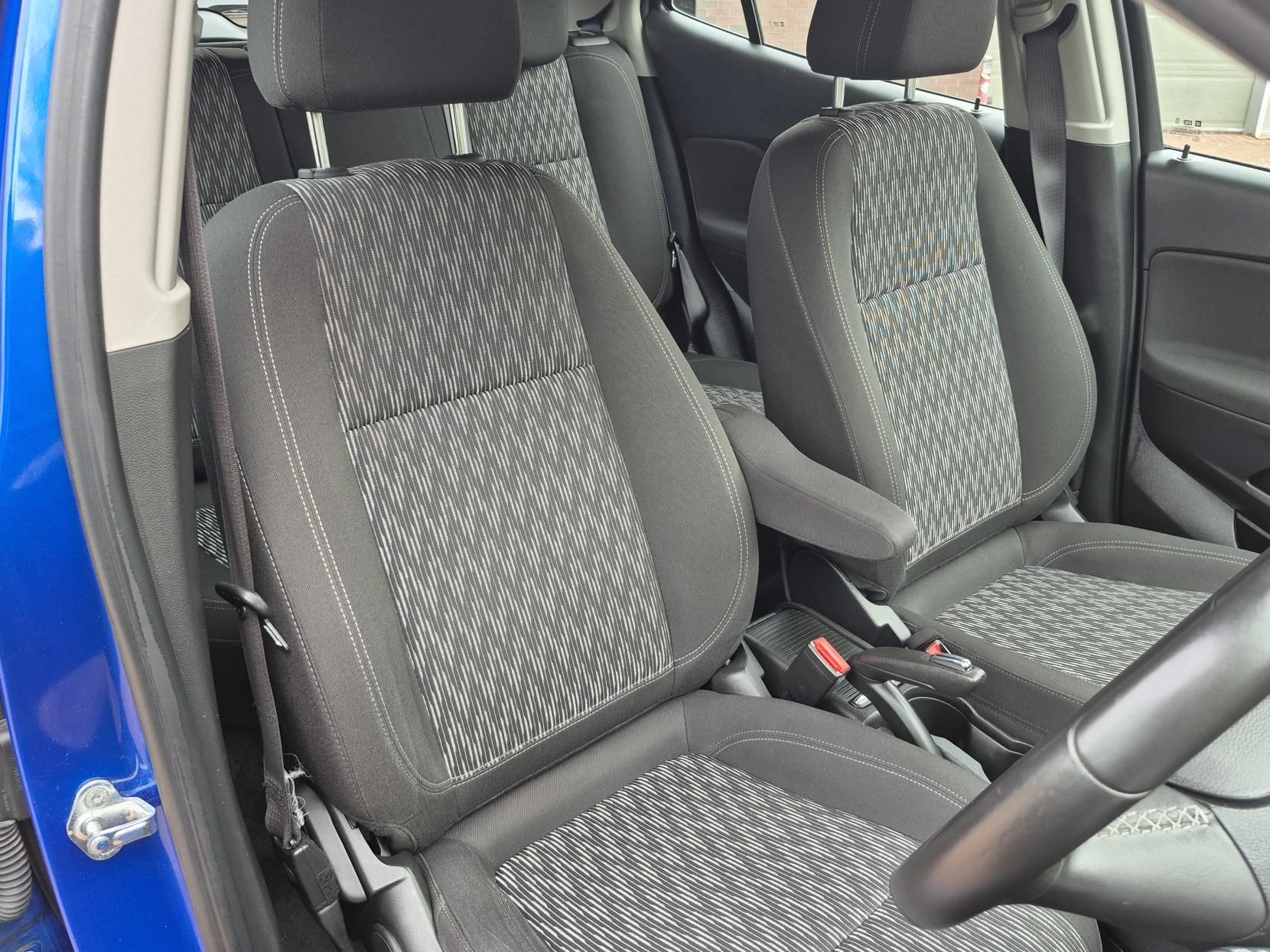 Vauxhall Mokka 1.6i Exclusiv SUV 5dr Petrol Manual 2WD Euro 6 (s/s) (115 ps)