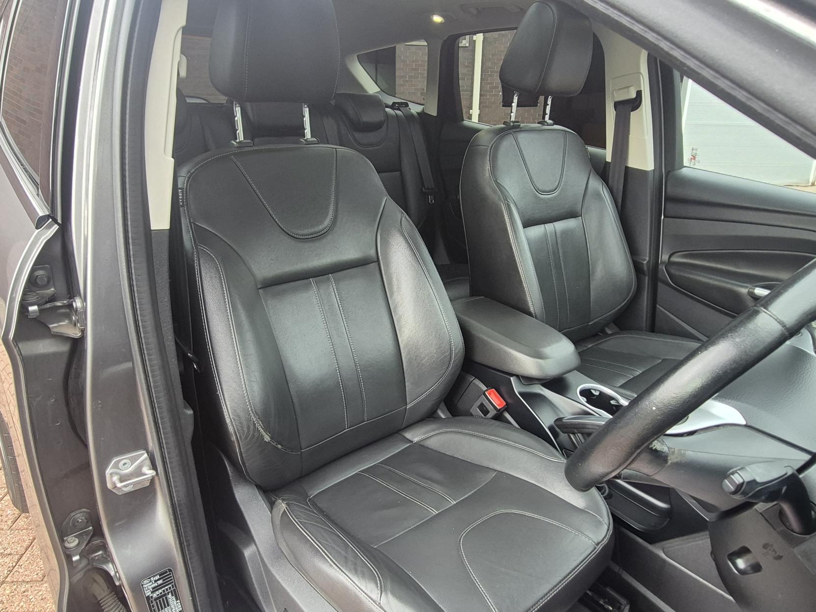 Ford Kuga 2.0 TDCi Titanium X SUV 5dr Diesel Manual 2WD Euro 5 (140 ps)
