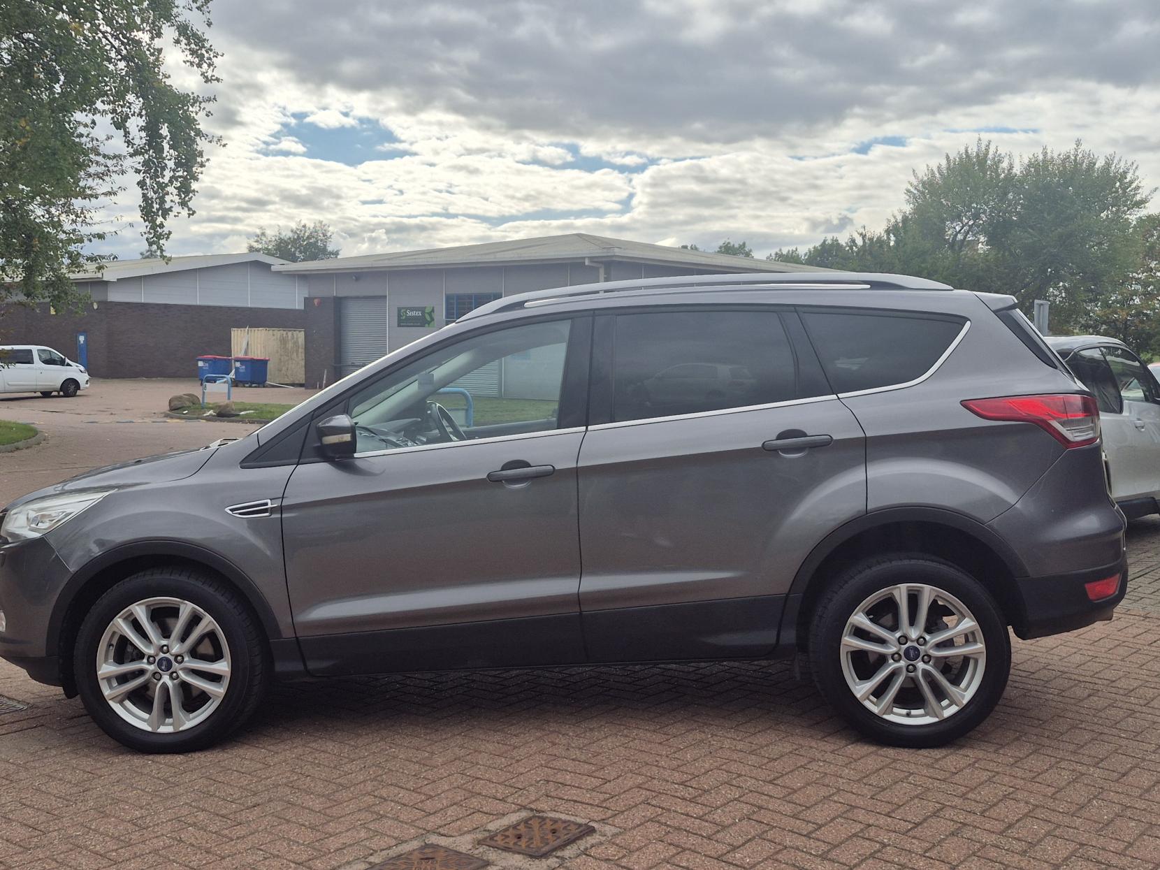 Ford Kuga 2.0 TDCi Titanium X SUV 5dr Diesel Manual 2WD Euro 5 (140 ps)