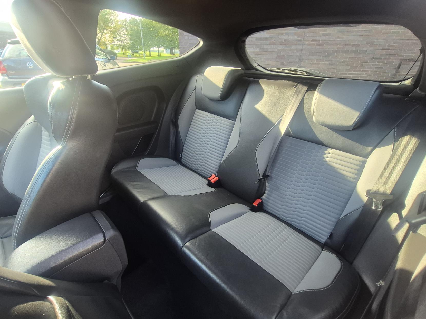 Ford Fiesta 1.6T EcoBoost ST-2 Hatchback 3dr Petrol Manual Euro 6 (182 ps)