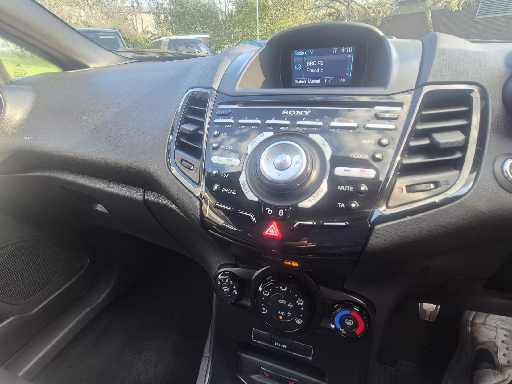 Ford Fiesta 1.6T EcoBoost ST-2 Hatchback 3dr Petrol Manual Euro 6 (182 ps)