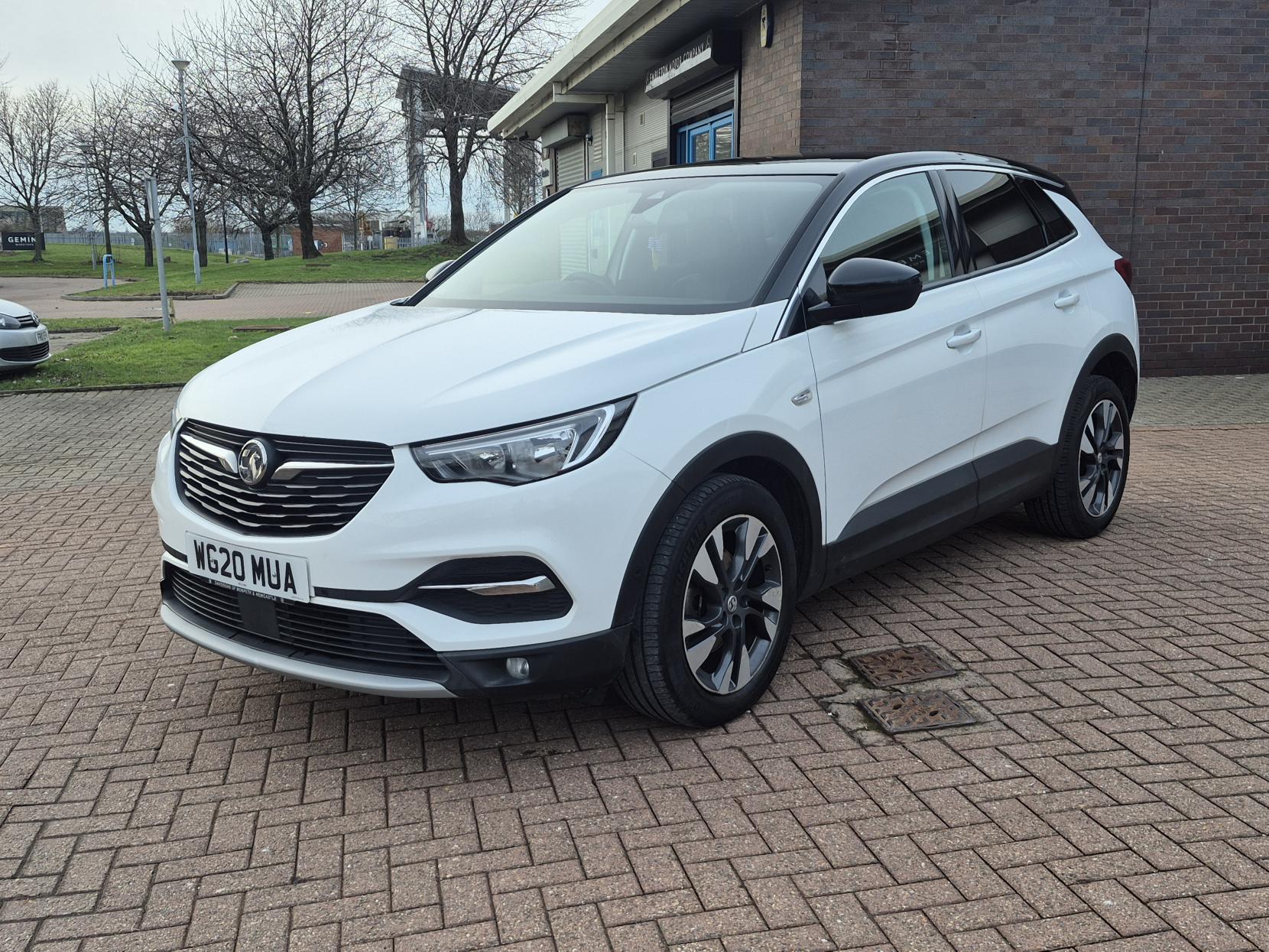 Vauxhall Grandland X 1.2 Turbo SRi Nav SUV 5dr Petrol Manual Euro 6 (s/s) (130 ps)