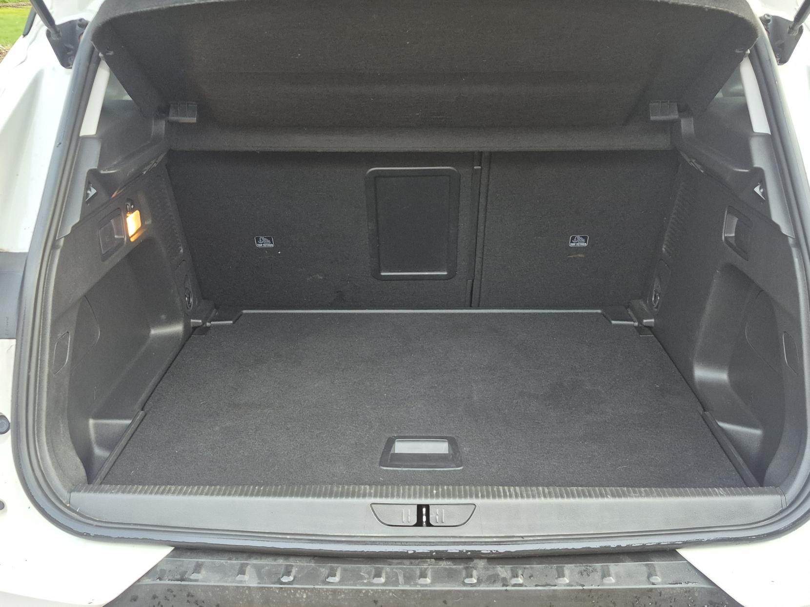 Vauxhall Grandland X 1.2 Turbo SRi Nav SUV 5dr Petrol Manual Euro 6 (s/s) (130 ps)