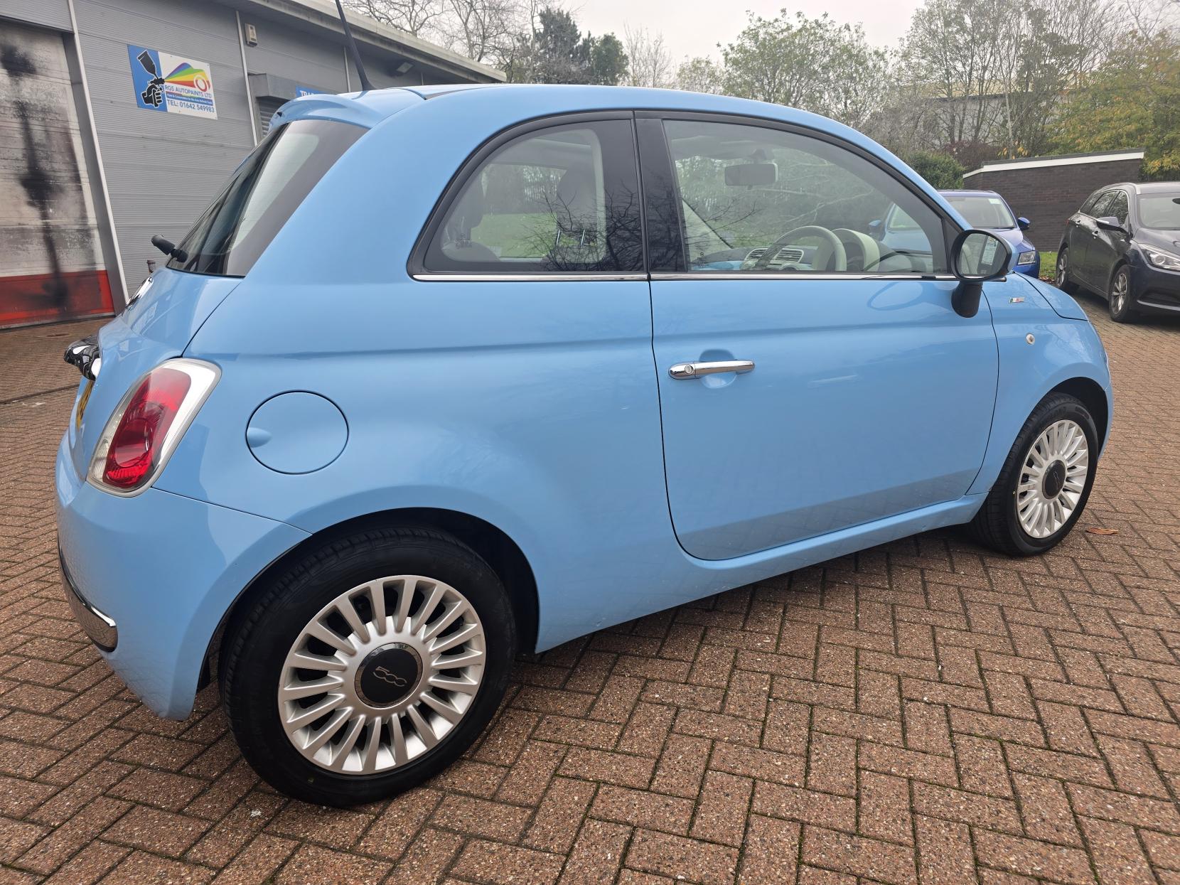 Fiat 500 1.2 Lounge Hatchback 3dr Petrol Manual Euro 4 (69 bhp)