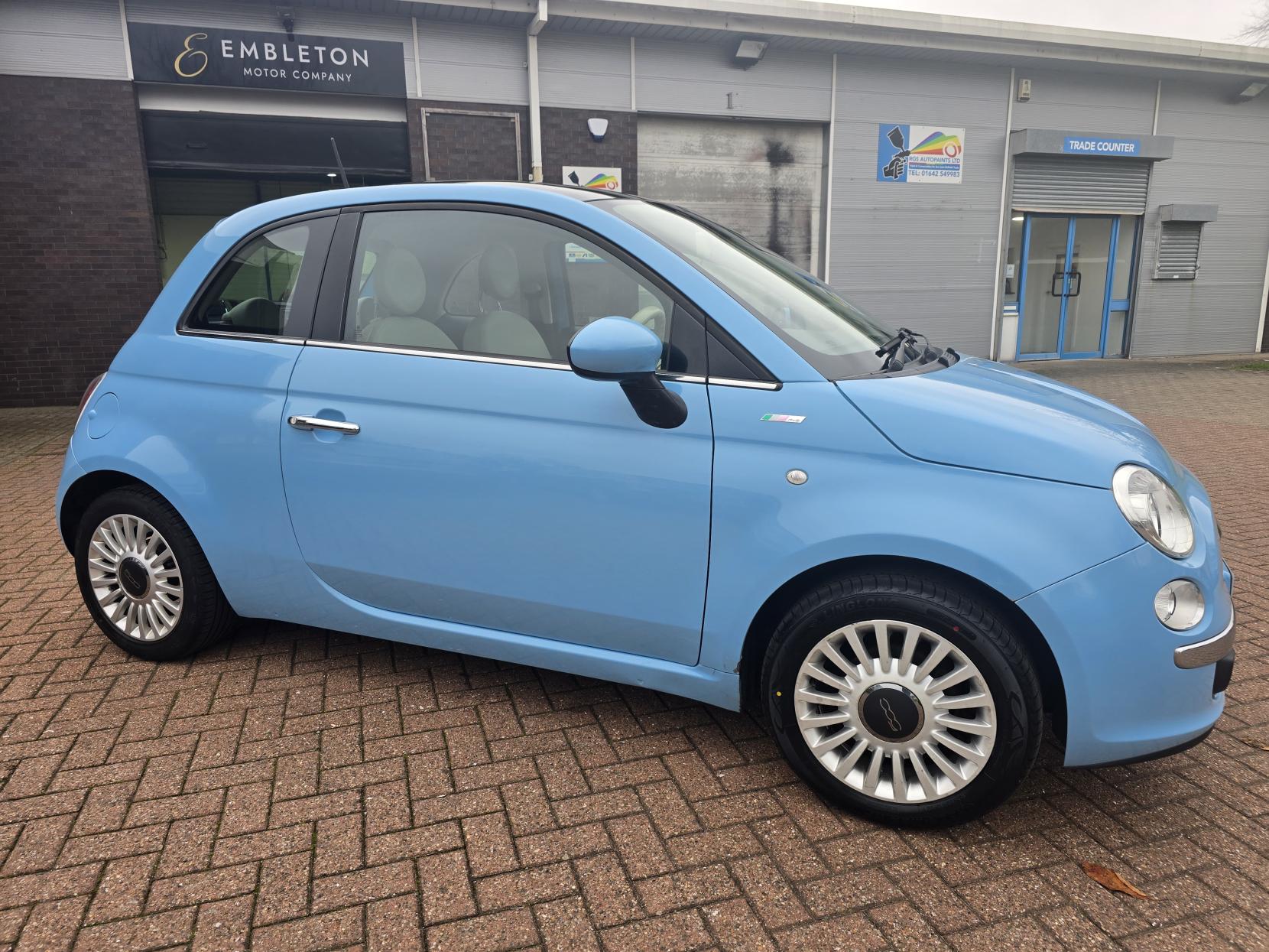 Fiat 500 1.2 Lounge Hatchback 3dr Petrol Manual Euro 4 (69 bhp)