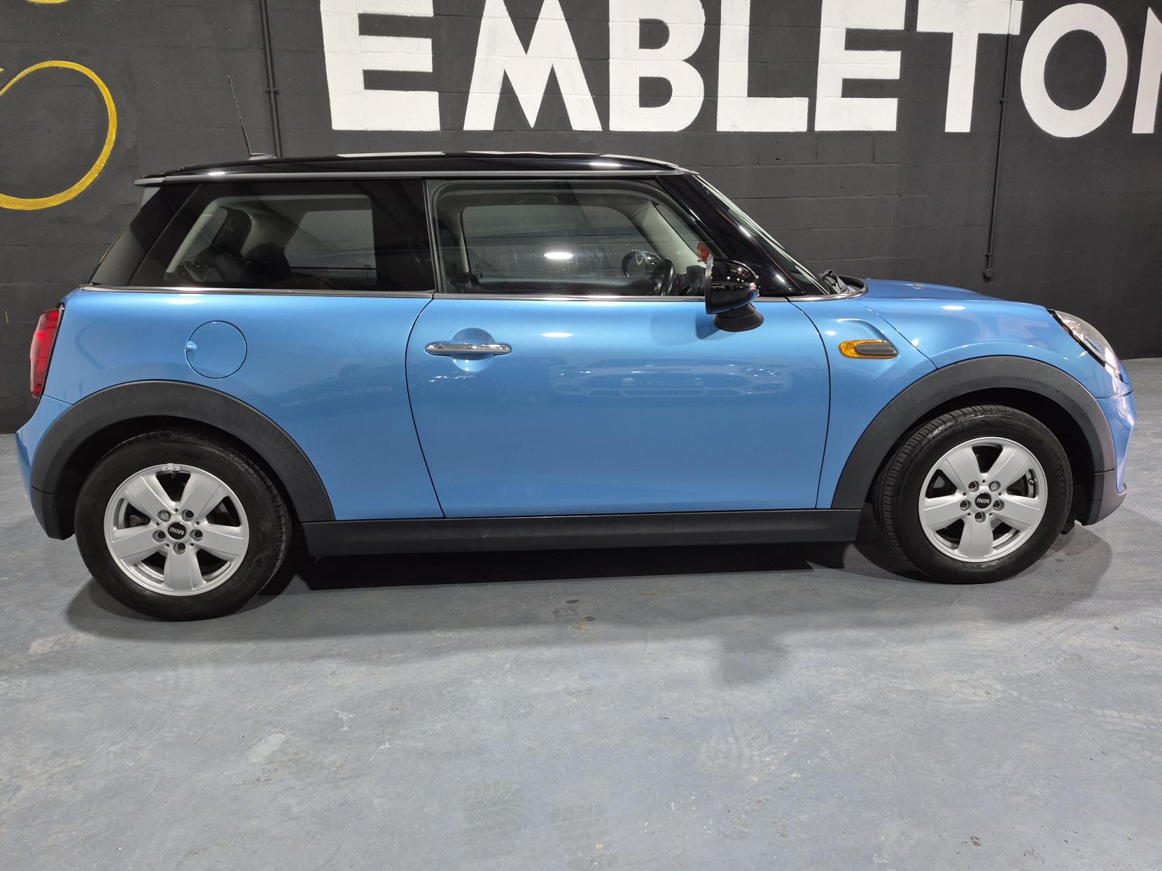 MINI Hatch 1.5 Cooper D Hatchback 3dr Diesel Manual Euro 6 (s/s) (116 ps)