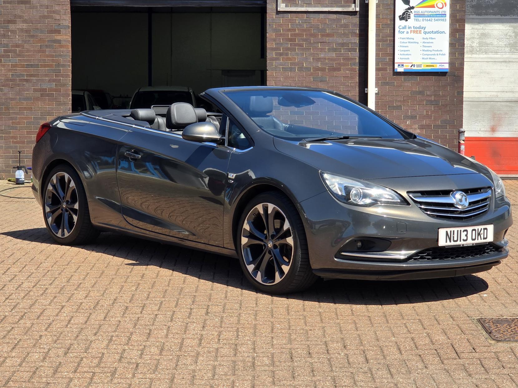 Vauxhall Cascada 2.0 CDTi Elite Convertible 2dr Diesel Manual Euro 5 (s/s) (165 ps)