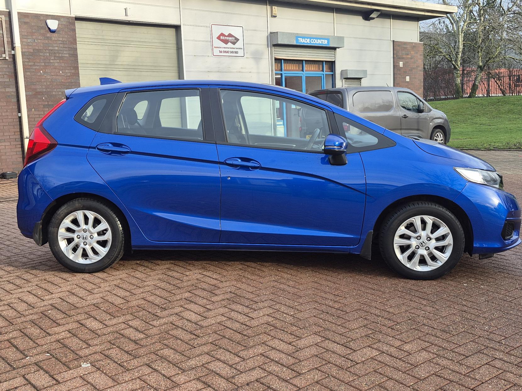 Honda Jazz 1.3 i-VTEC SE Hatchback 5dr Petrol Manual Euro 6 (s/s) (102 ps)