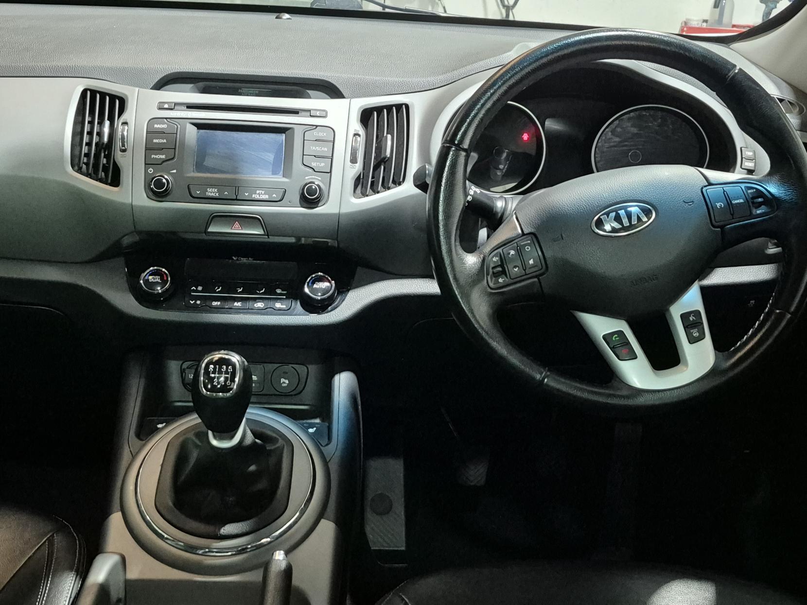 Kia Sportage 1.7 CRDi EcoDynamics 3 SUV 5dr Diesel Manual 2WD Euro 6 (s/s) (114 bhp)