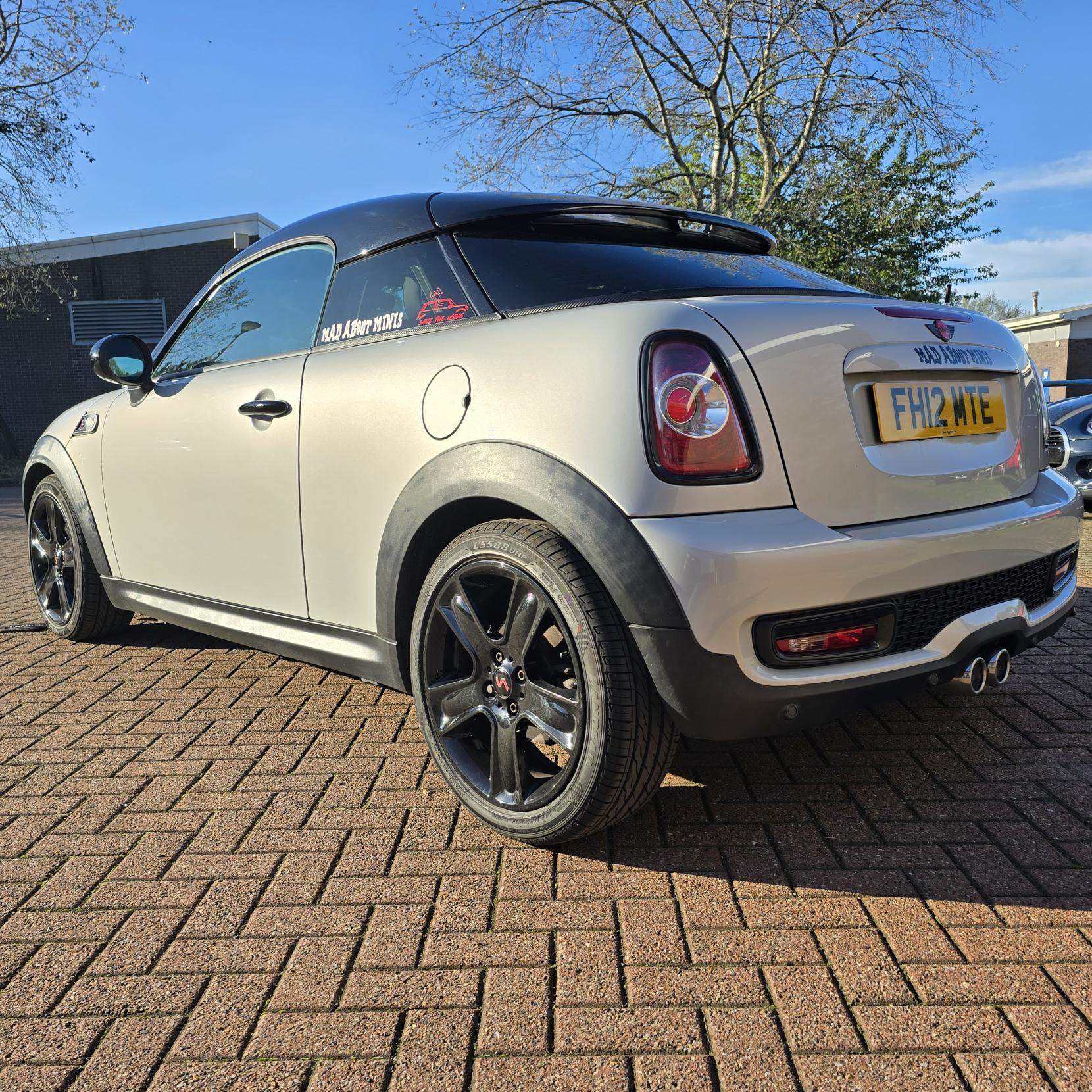 MINI Coupe 2.0 Cooper SD Coupe 2dr Diesel Manual Euro 5 (s/s) (143 ps)