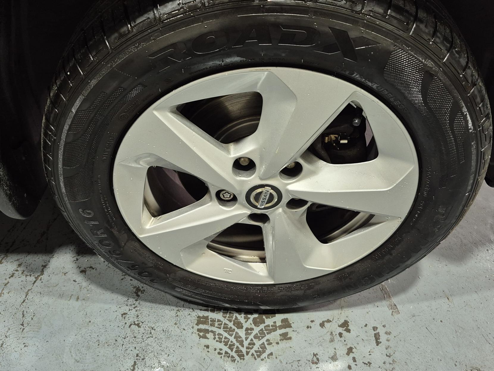 Nissan Juke 1.6 Bose Personal Edition SUV 5dr Petrol Manual Euro 6 (112 ps)