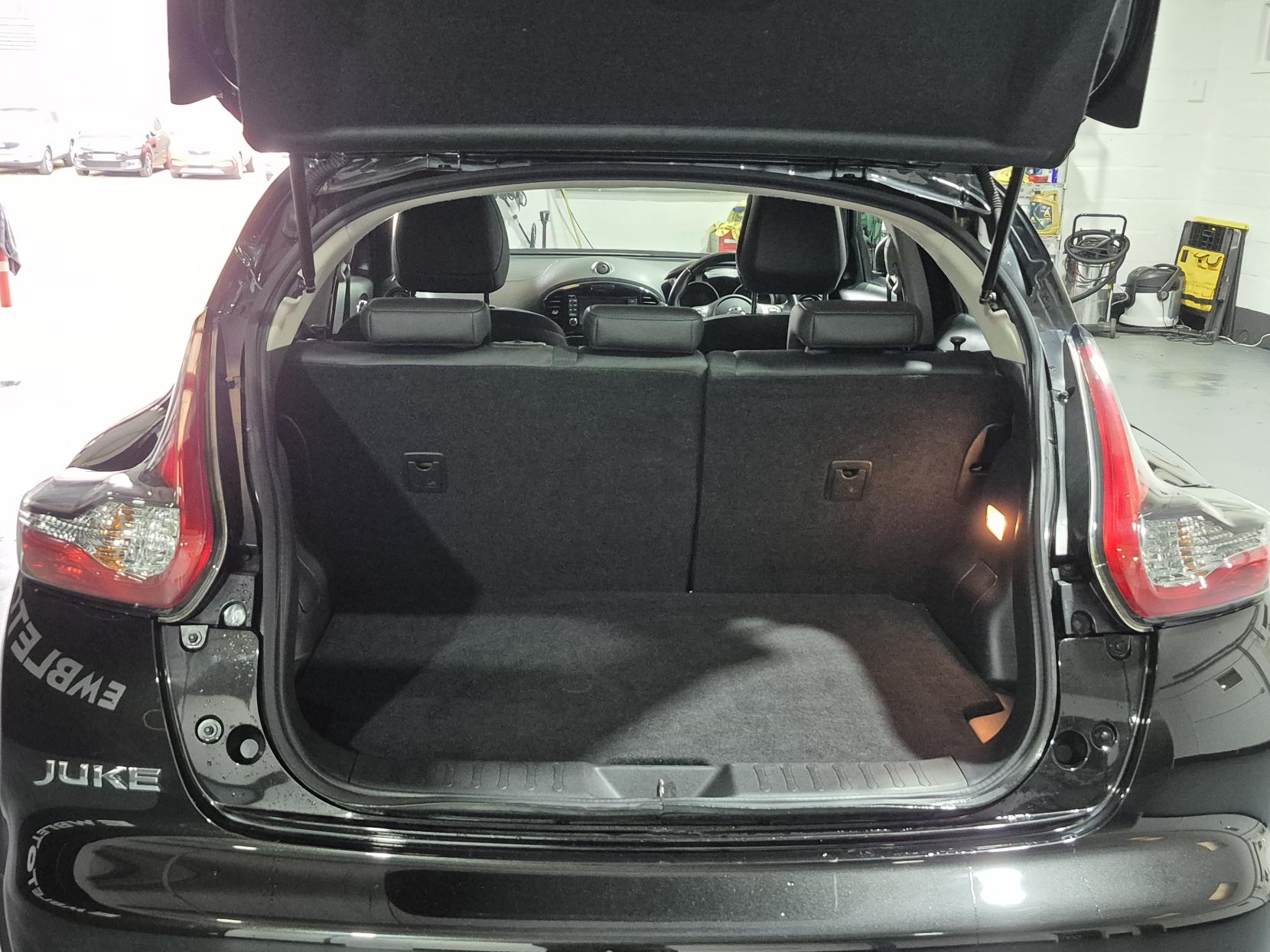 Nissan Juke 1.6 Bose Personal Edition SUV 5dr Petrol Manual Euro 6 (112 ps)
