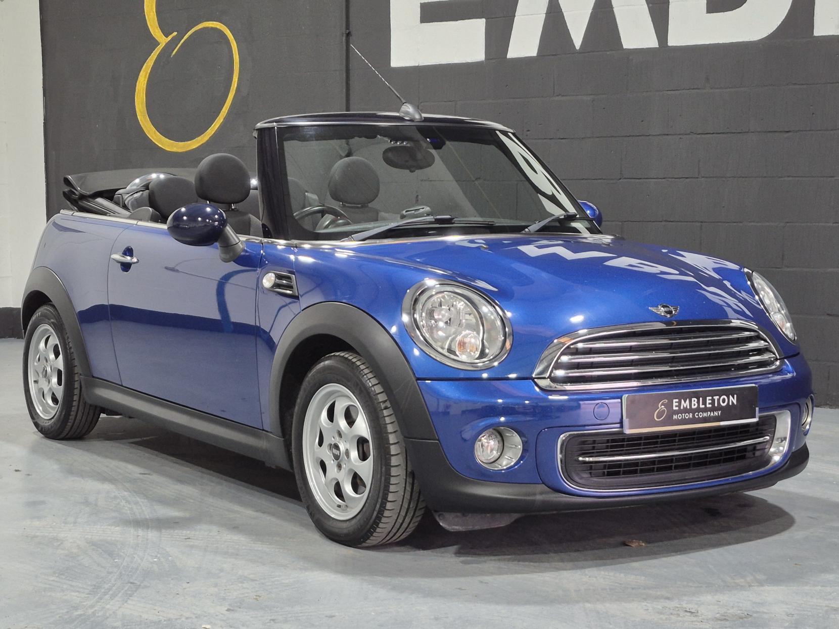 MINI Convertible 1.6 Cooper Convertible 2dr Petrol Manual Euro 6 (s/s) (122 ps)