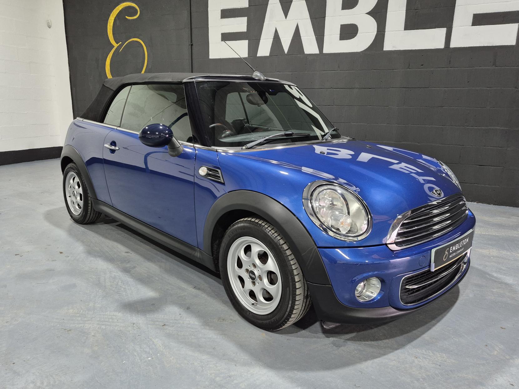 MINI Convertible 1.6 Cooper Convertible 2dr Petrol Manual Euro 6 (s/s) (122 ps)