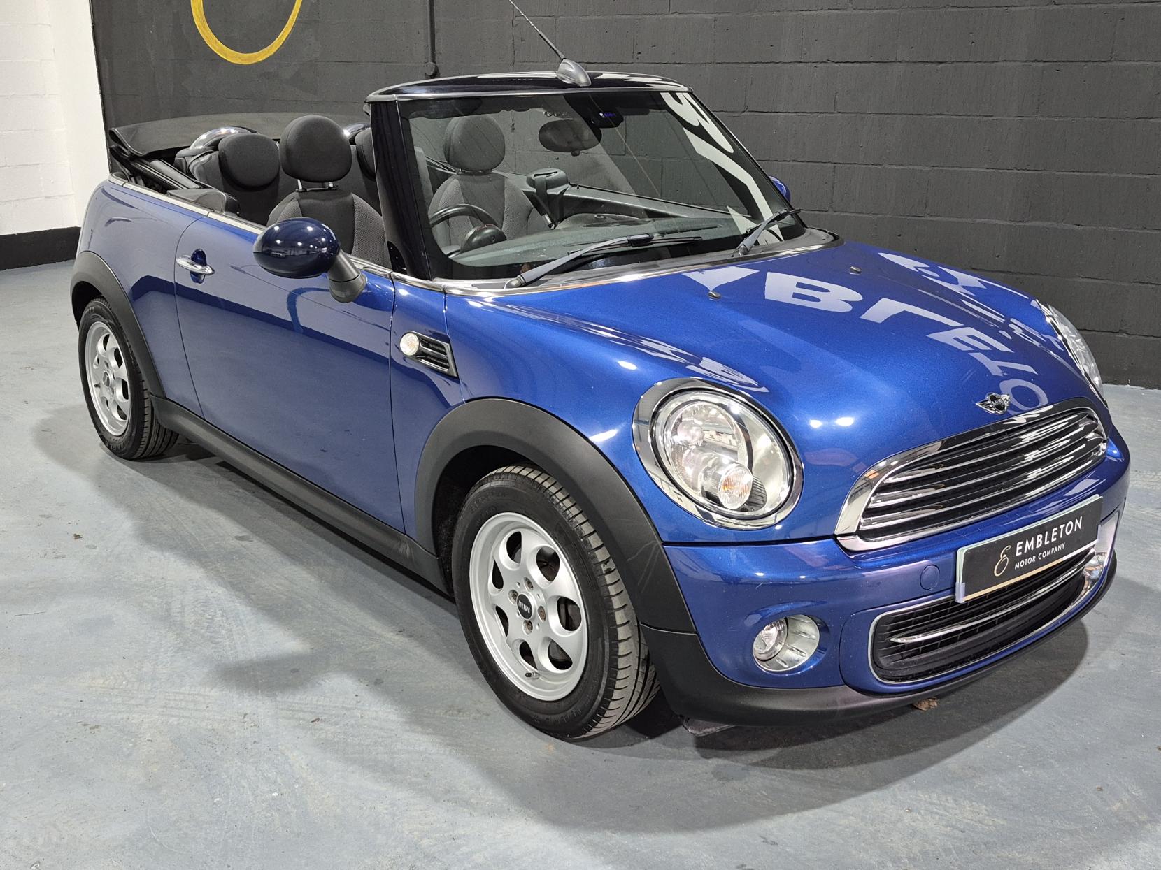 MINI Convertible 1.6 Cooper Convertible 2dr Petrol Manual Euro 6 (s/s) (122 ps)