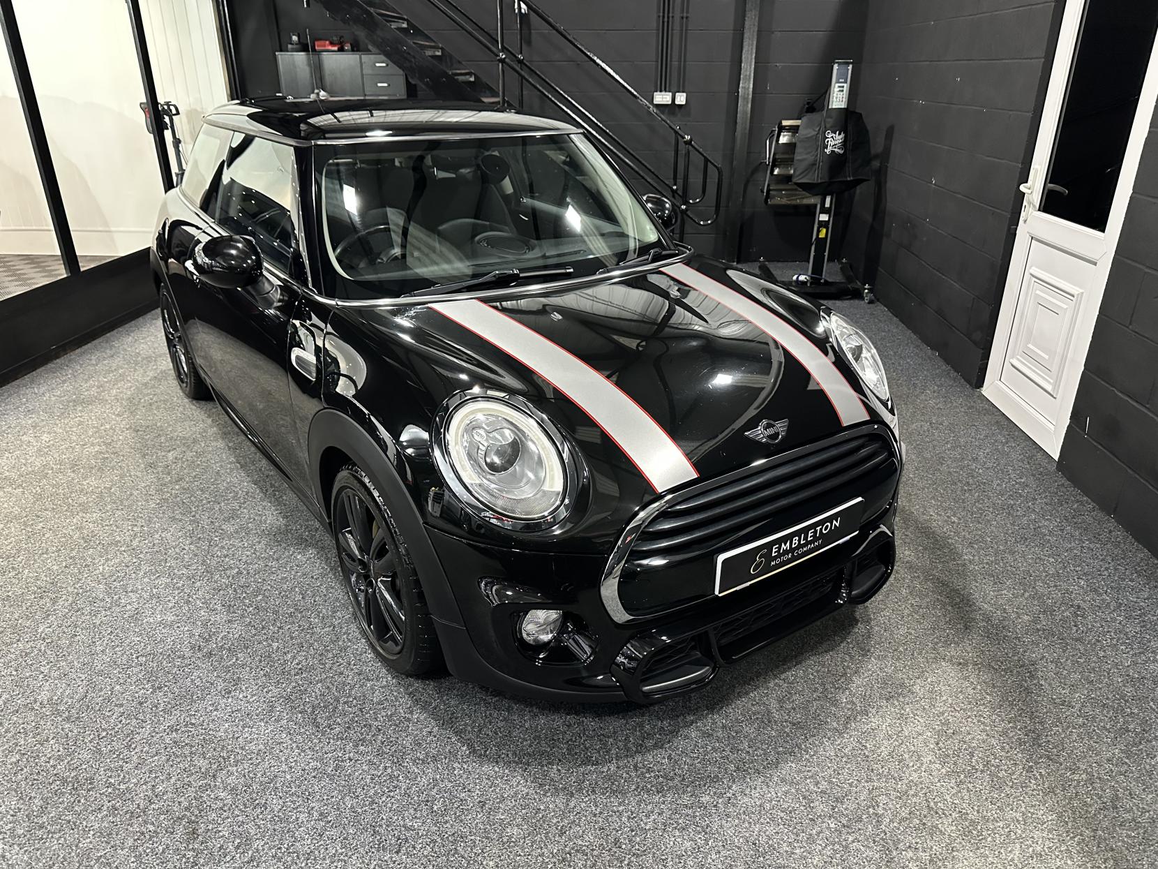 MINI Hatch 1.5 Cooper Hatchback 3dr Petrol Auto Euro 6 (s/s) (136 ps)