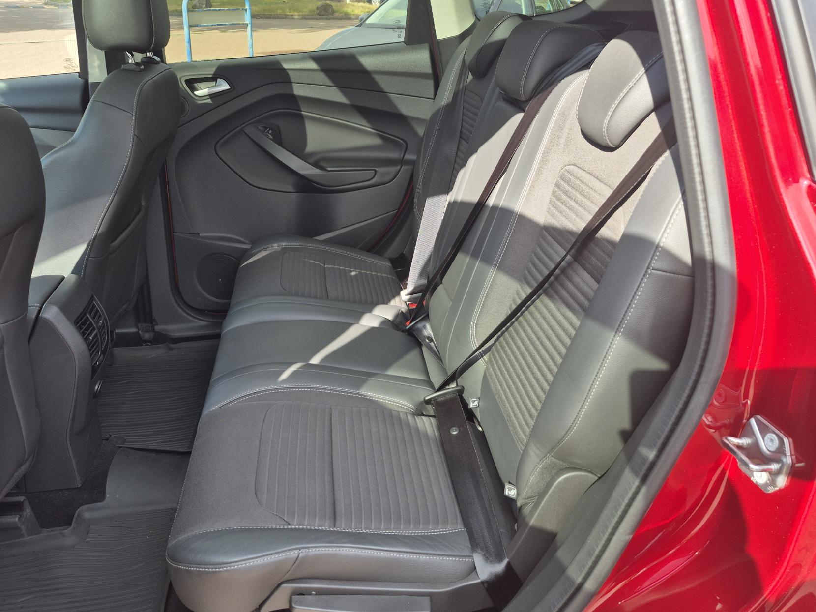 Ford Kuga 2.0 TDCi Titanium SUV 5dr Diesel Manual AWD Euro 6 (s/s) (180 ps)