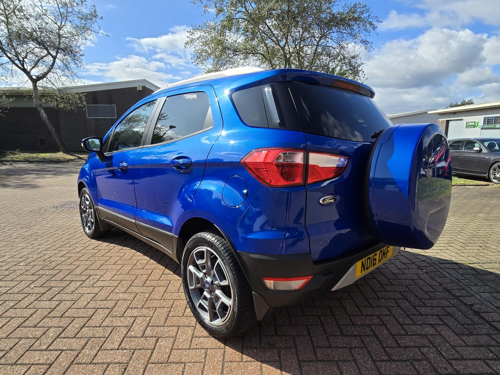 Ford EcoSport 1.5 TDCi Titanium SUV 5dr Diesel Manual 2WD Euro 6 (95 ps)