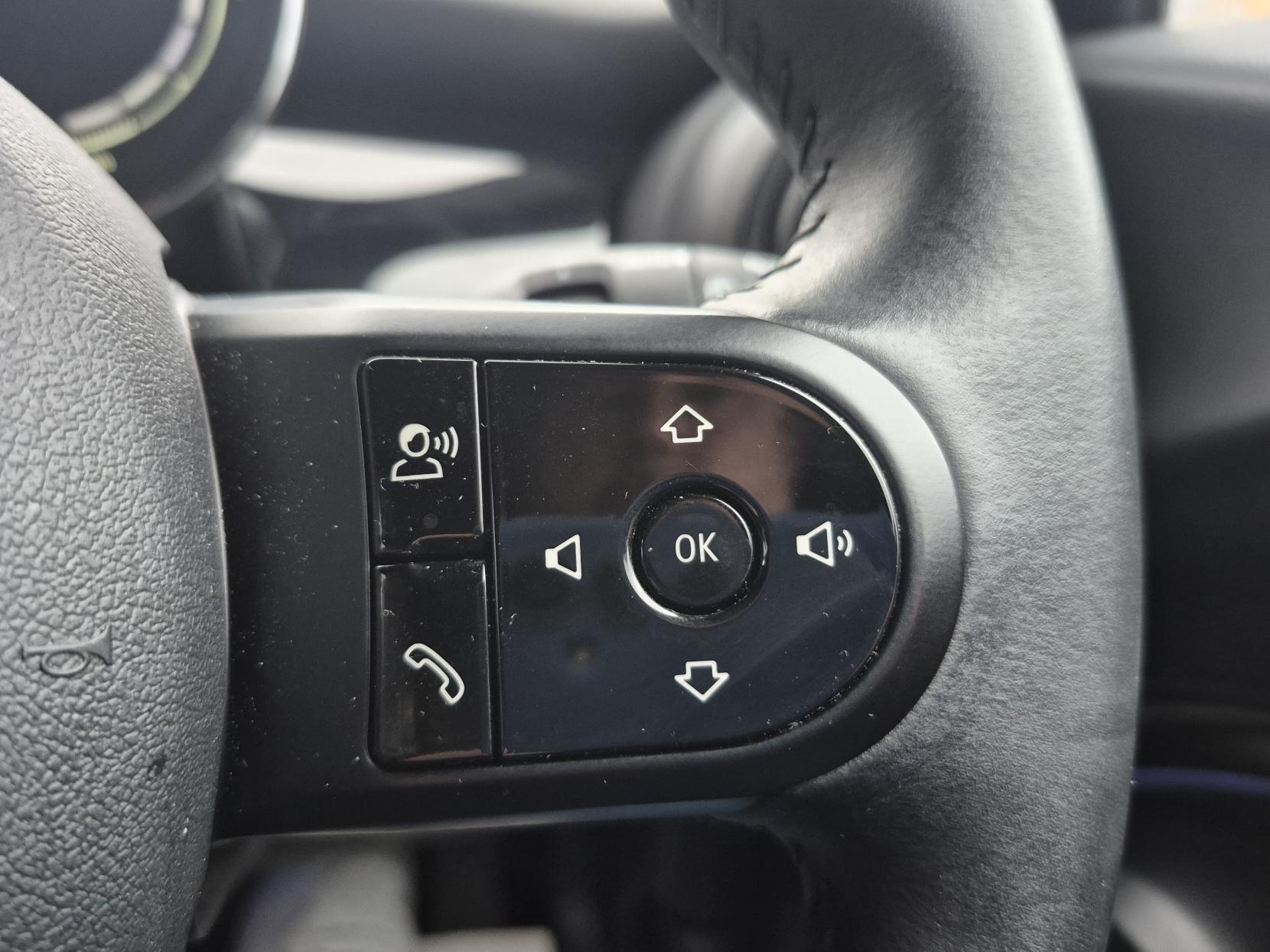 MINI Electric Hatch Cooper SE 32.6kWh Level 2 Hatchback 3dr Electric Auto (184 ps)