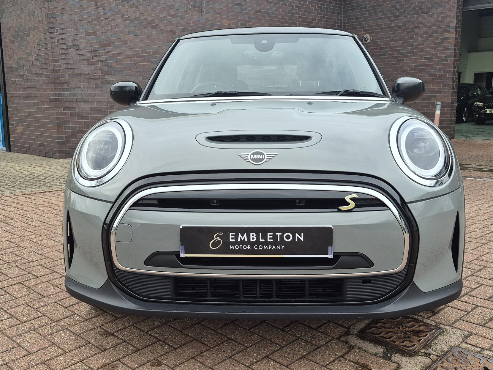 MINI Electric Hatch Cooper SE 32.6kWh Level 2 Hatchback 3dr Electric Auto (184 ps)