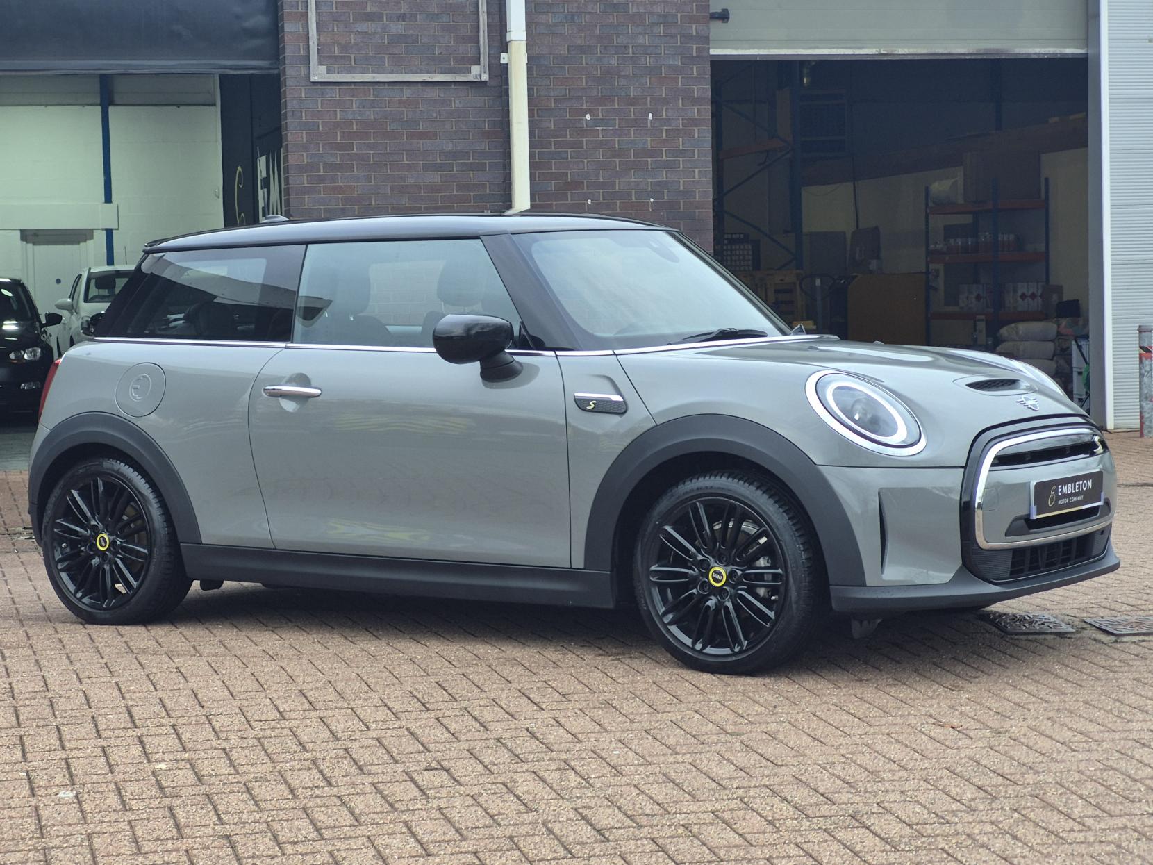 MINI Electric Hatch Cooper SE 32.6kWh Level 2 Hatchback 3dr Electric Auto (184 ps)