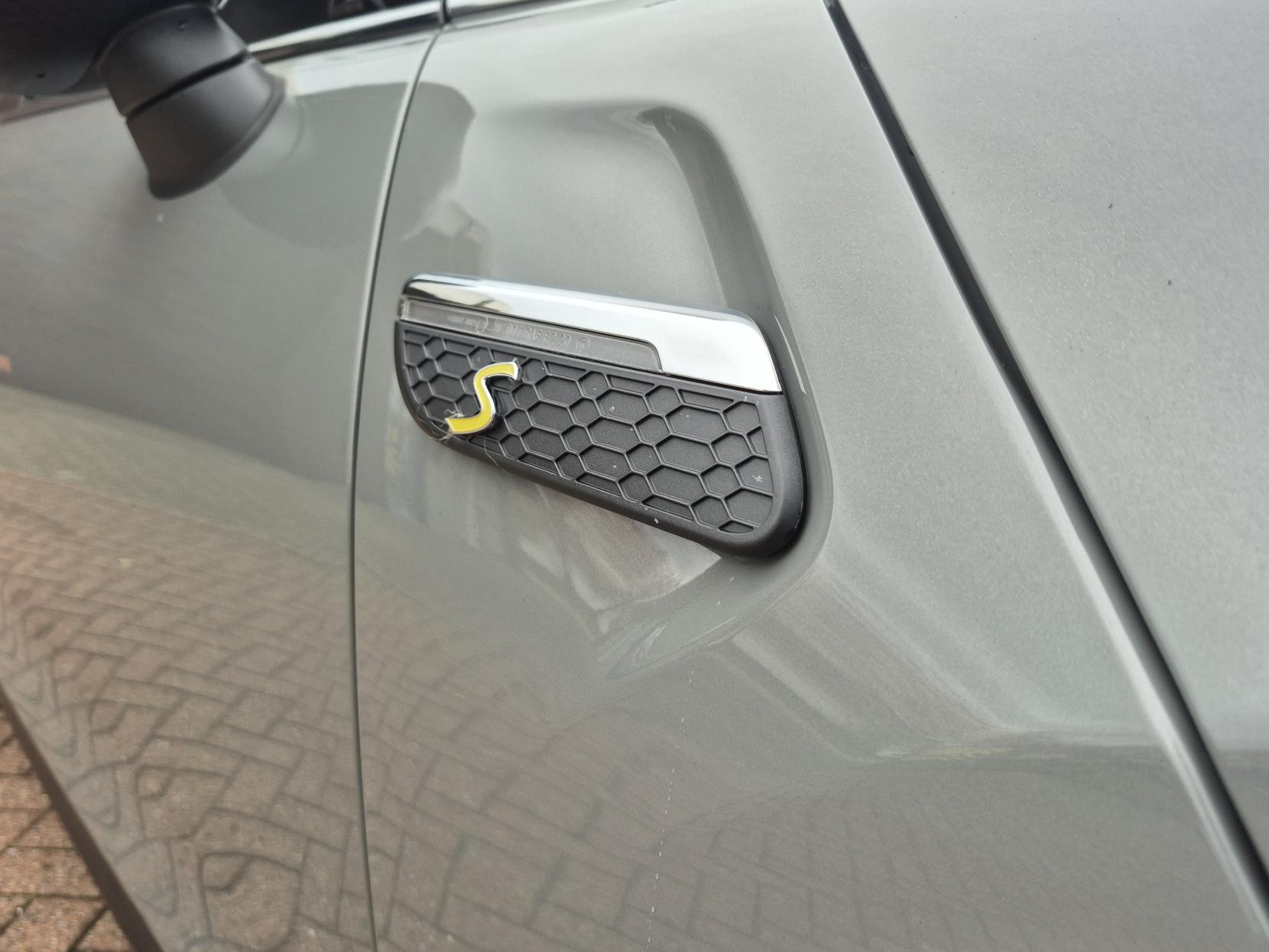 MINI Electric Hatch Cooper SE 32.6kWh Level 2 Hatchback 3dr Electric Auto (184 ps)