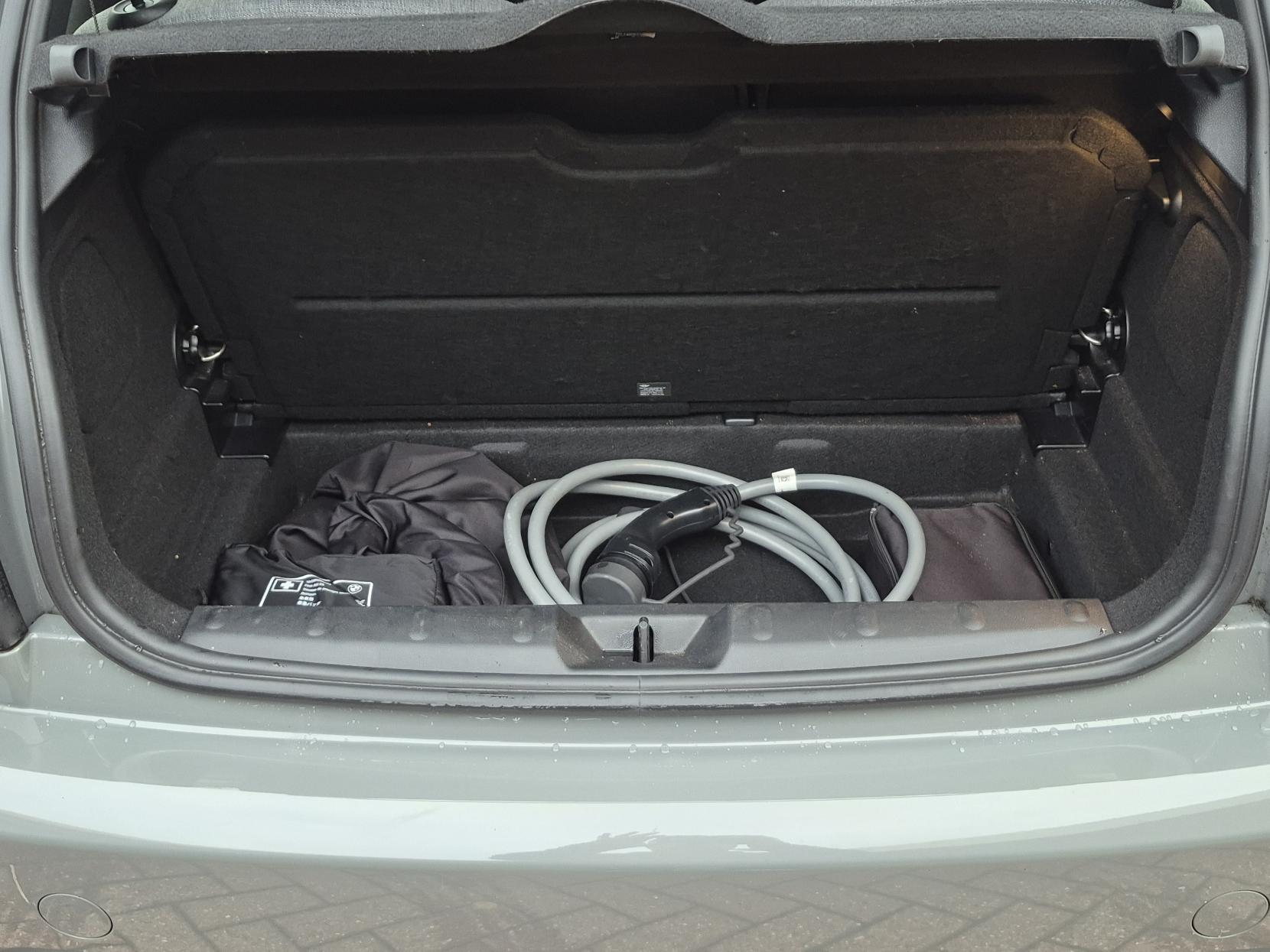 MINI Electric Hatch Cooper SE 32.6kWh Level 2 Hatchback 3dr Electric Auto (184 ps)