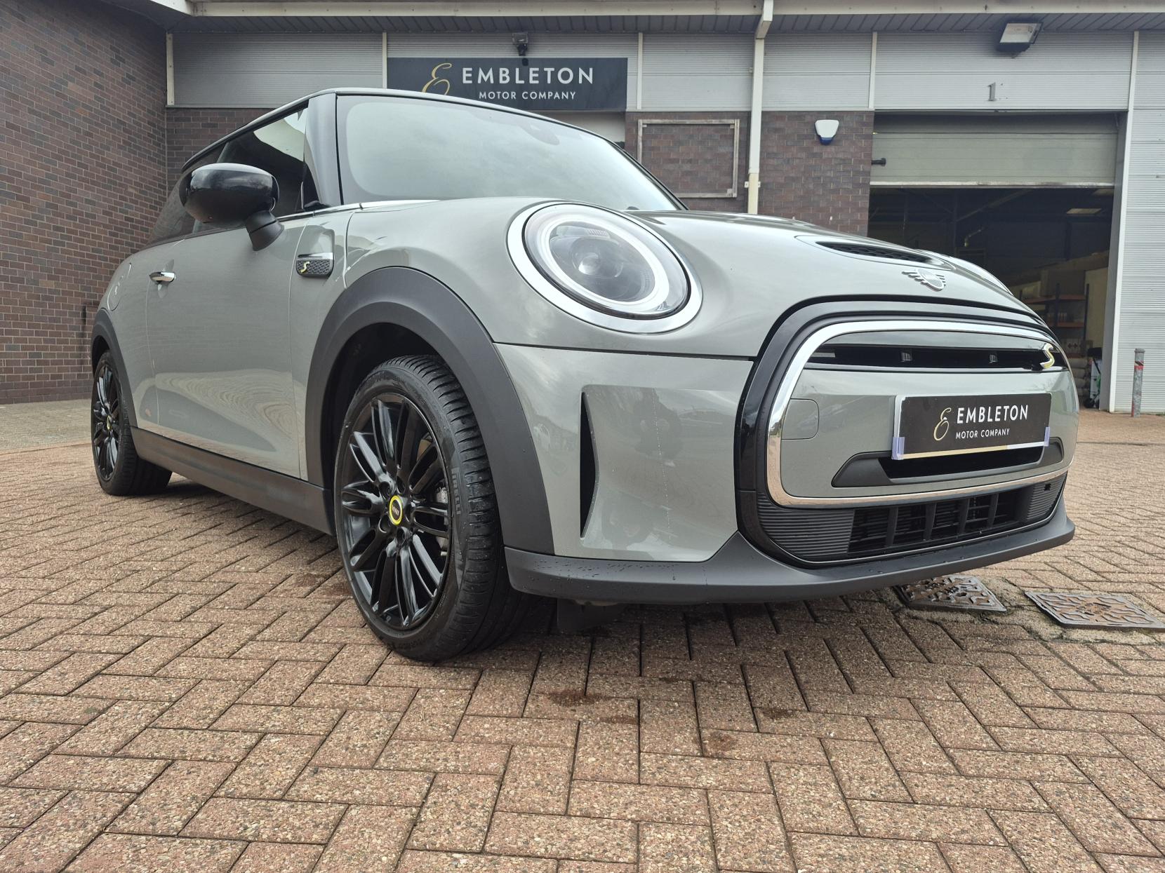 MINI Electric Hatch Cooper SE 32.6kWh Level 2 Hatchback 3dr Electric Auto (184 ps)