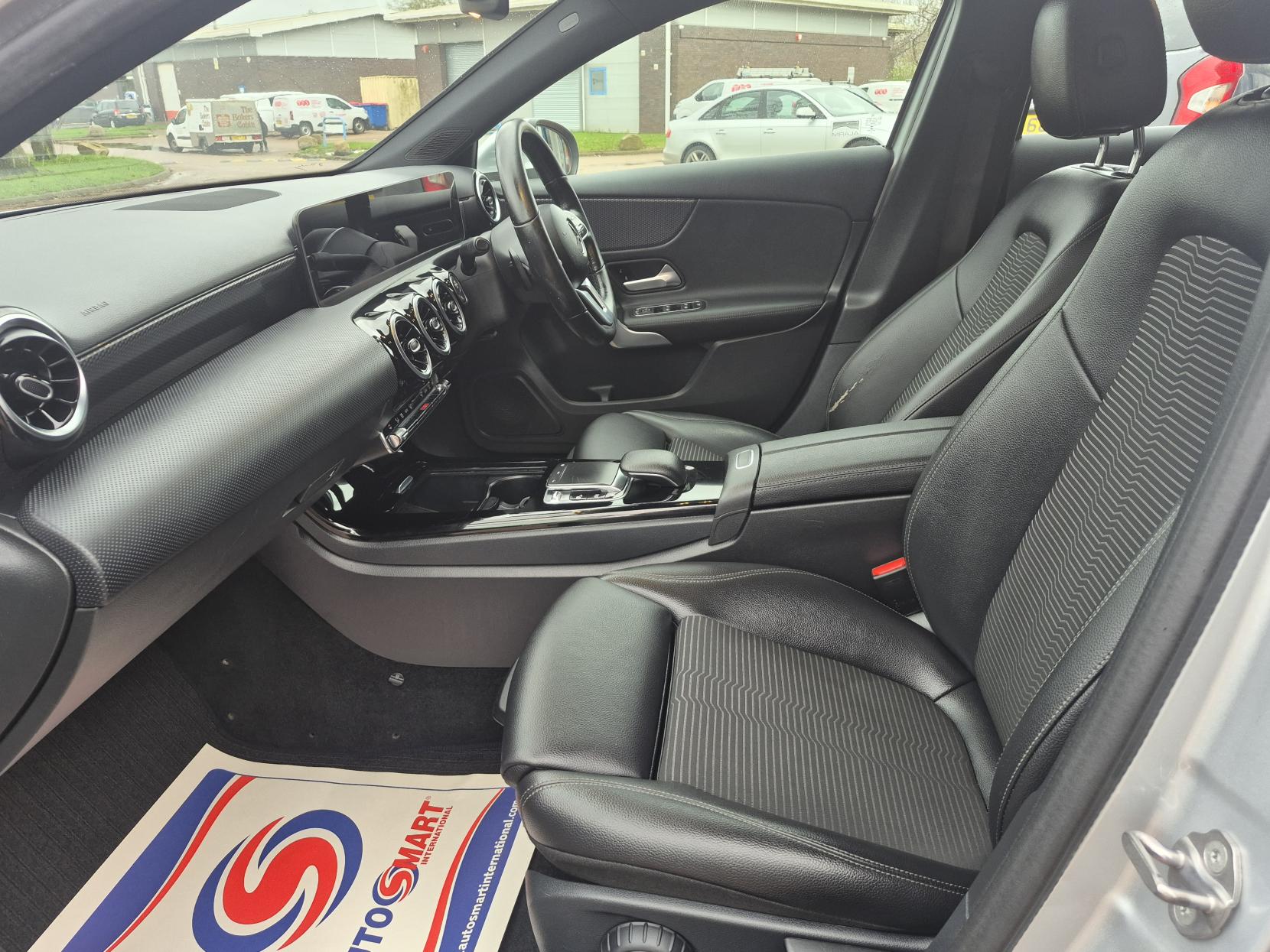 Mercedes-Benz A Class 1.5 A180d Sport (Executive) Hatchback 5dr Diesel 7G-DCT Euro 6 (s/s) (116 ps)