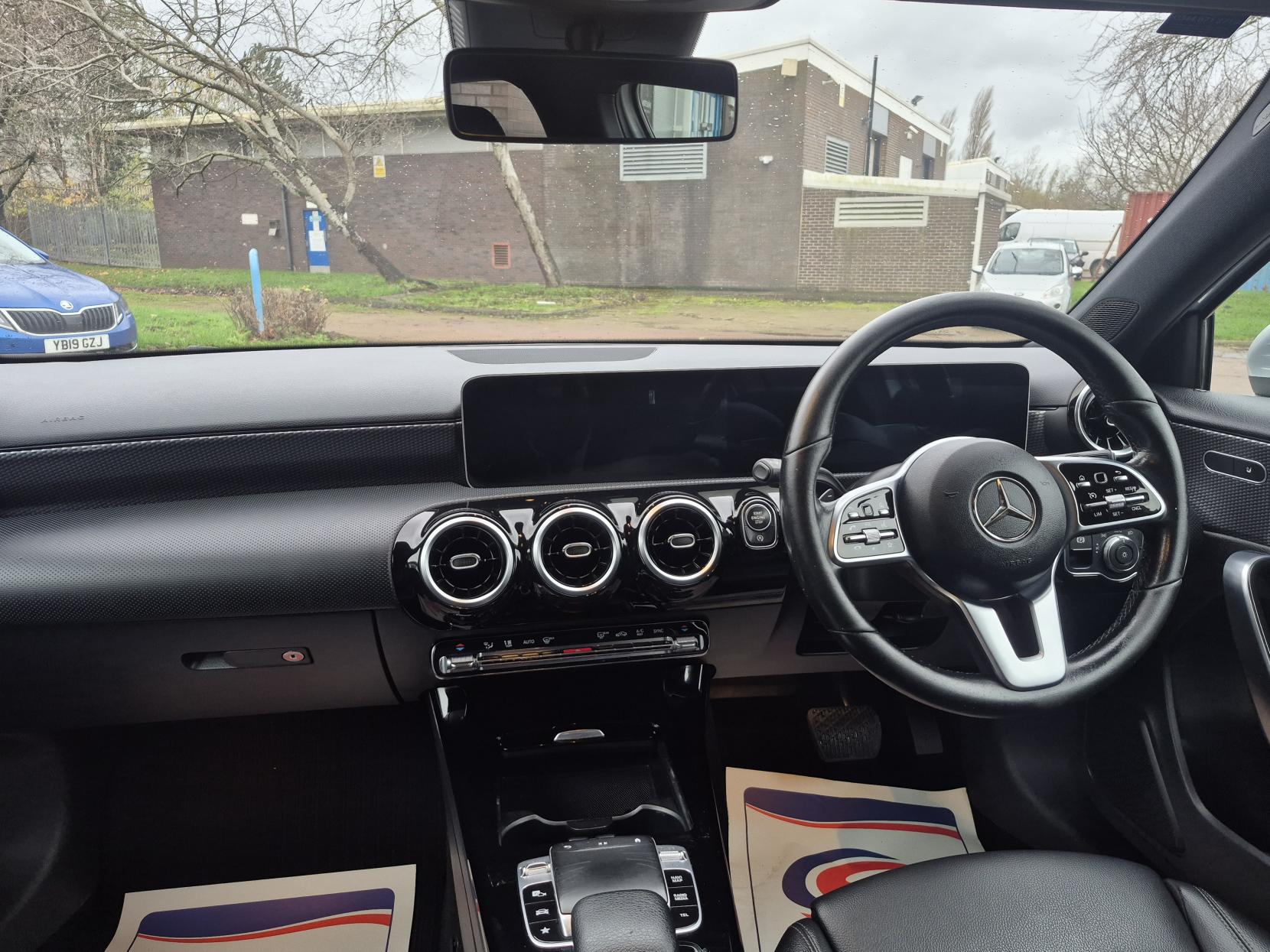 Mercedes-Benz A Class 1.5 A180d Sport (Executive) Hatchback 5dr Diesel 7G-DCT Euro 6 (s/s) (116 ps)