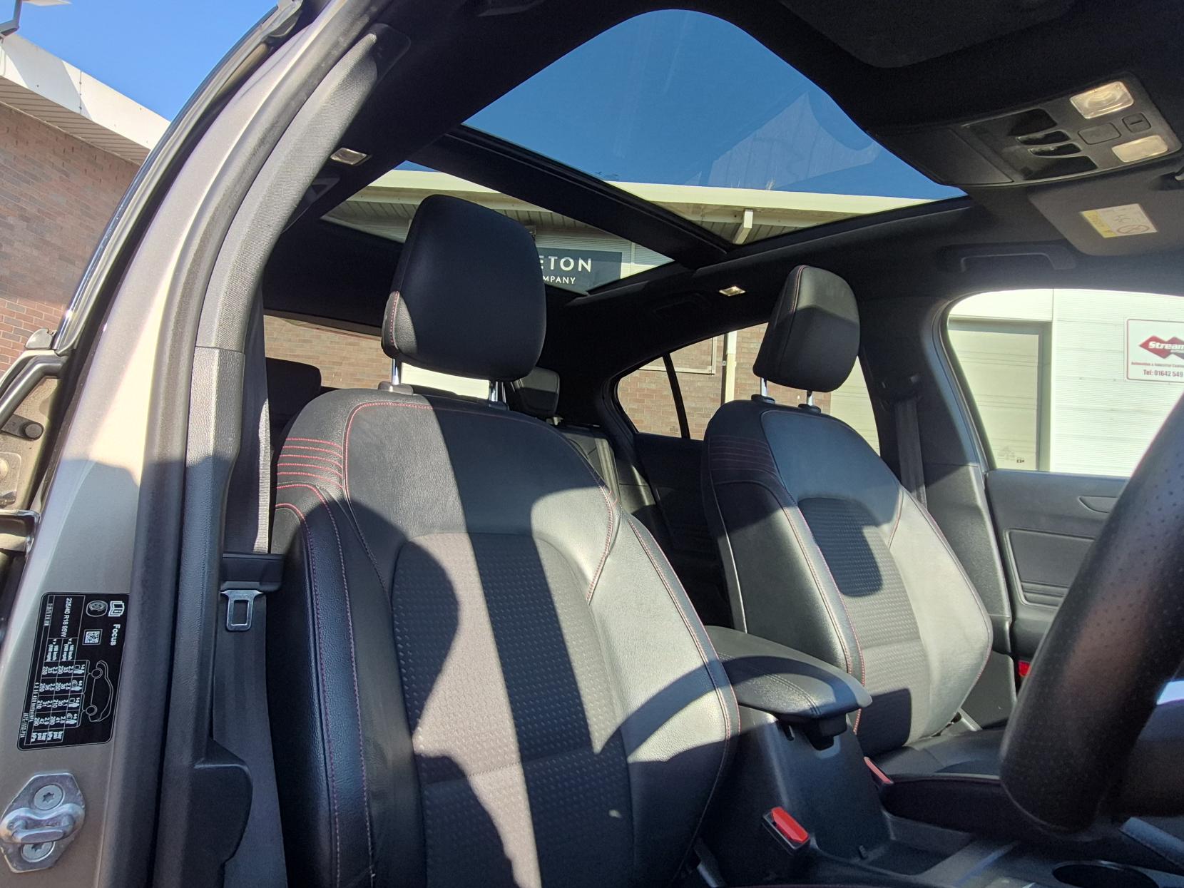 Ford Focus 1.5 EcoBlue ST-Line X Hatchback 5dr Diesel Auto Euro 6 (s/s) (120 ps)