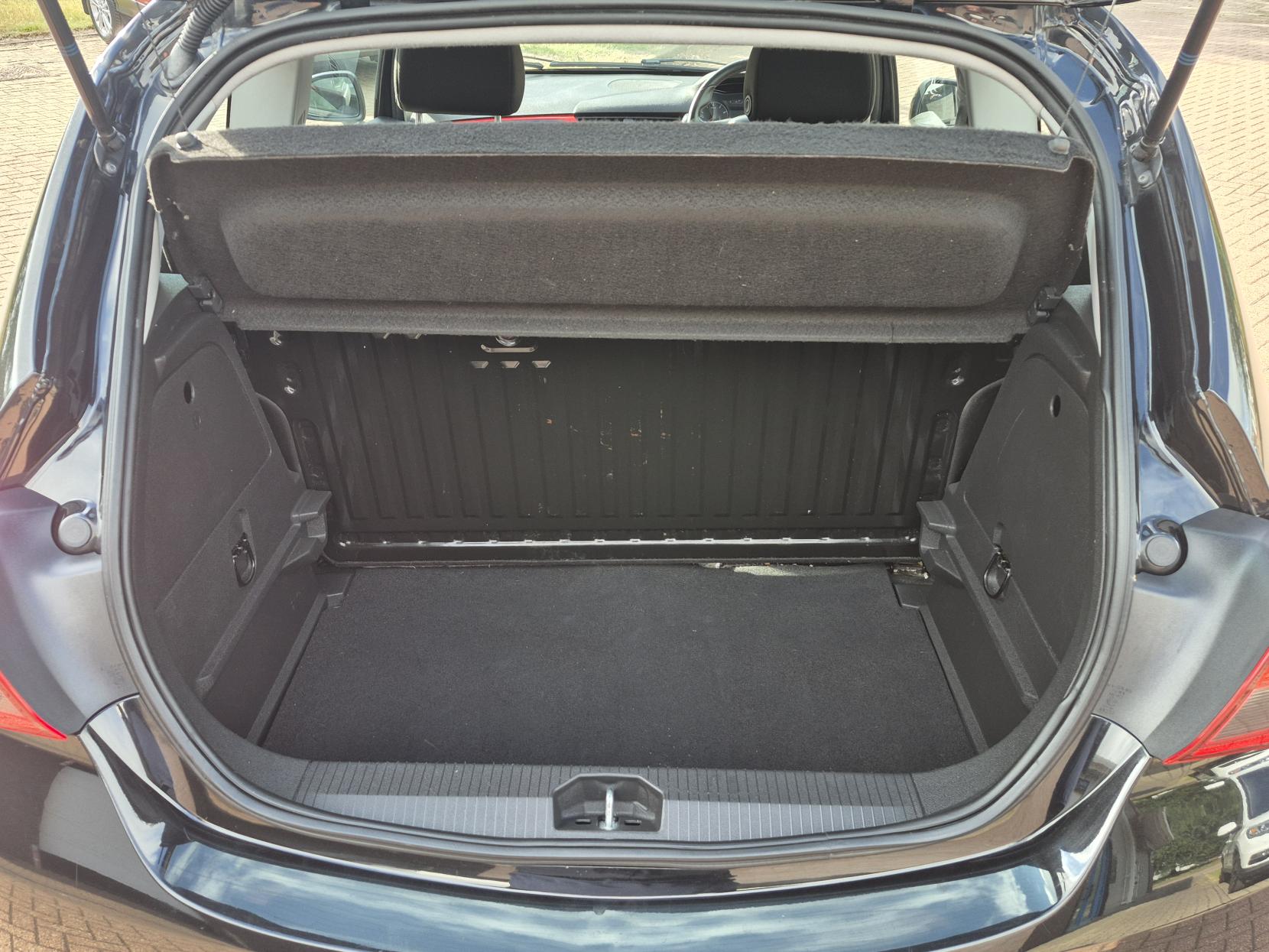 Vauxhall Corsa 1.4i ecoFLEX SRi Hatchback 3dr Petrol Manual Euro 6 (75 ps)