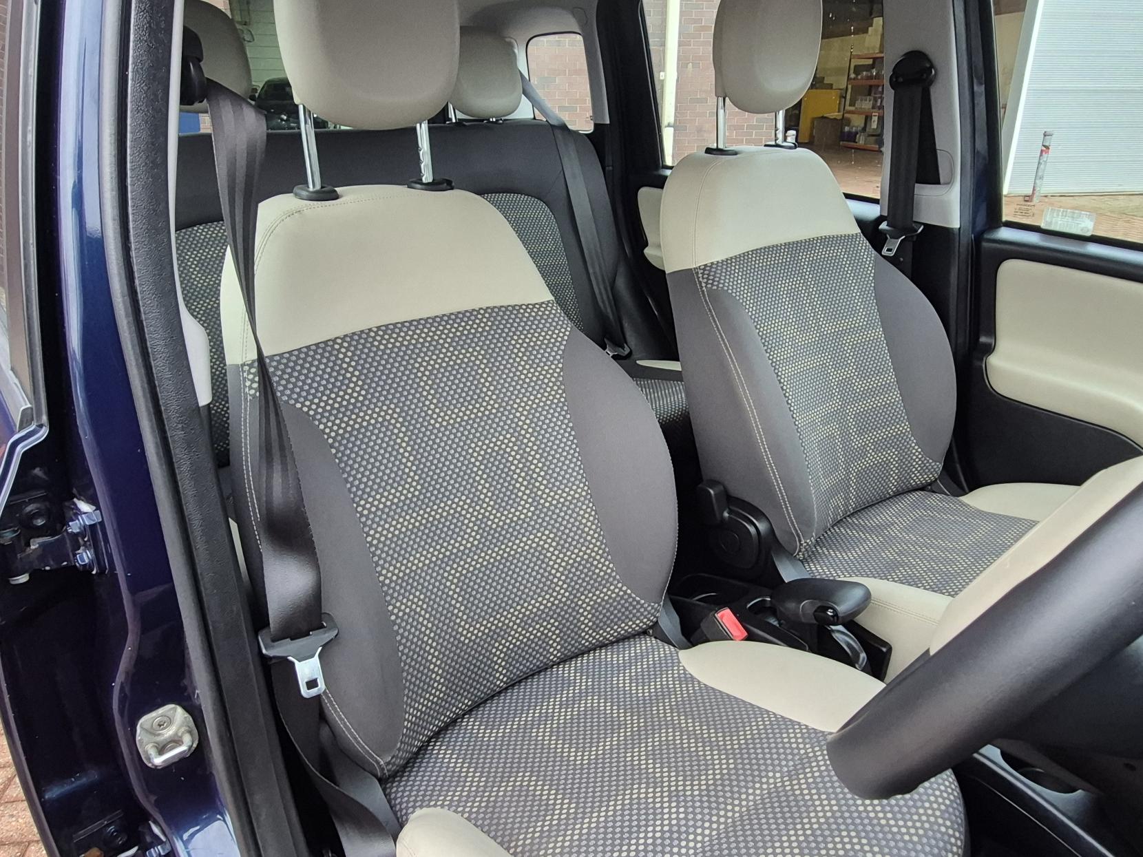 Fiat Panda 0.9 TwinAir Trekking Hatchback 5dr Petrol Manual Euro 6 (s/s) (85 bhp)