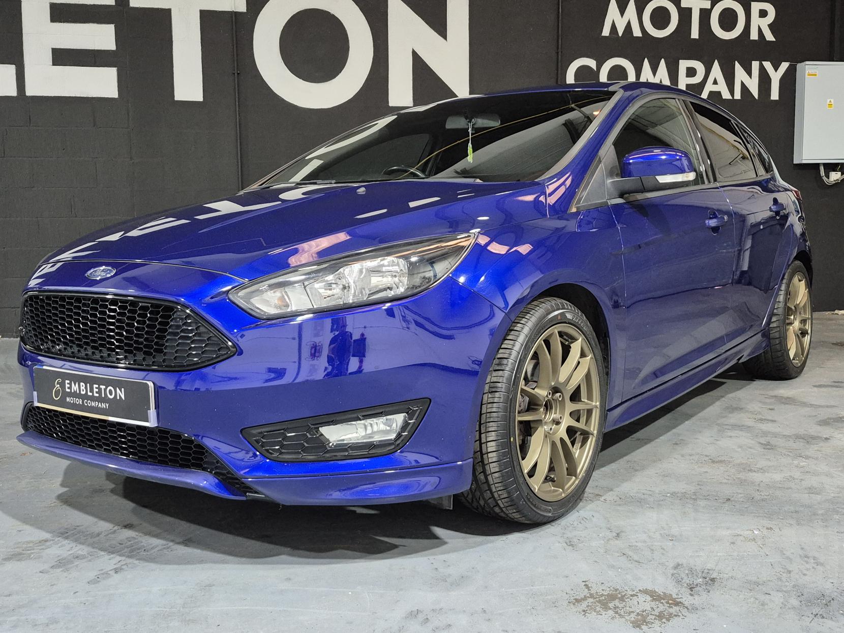 Ford Focus 1.5 TDCi ST-Line Hatchback 5dr Diesel Manual Euro 6 (s/s) (120 ps)