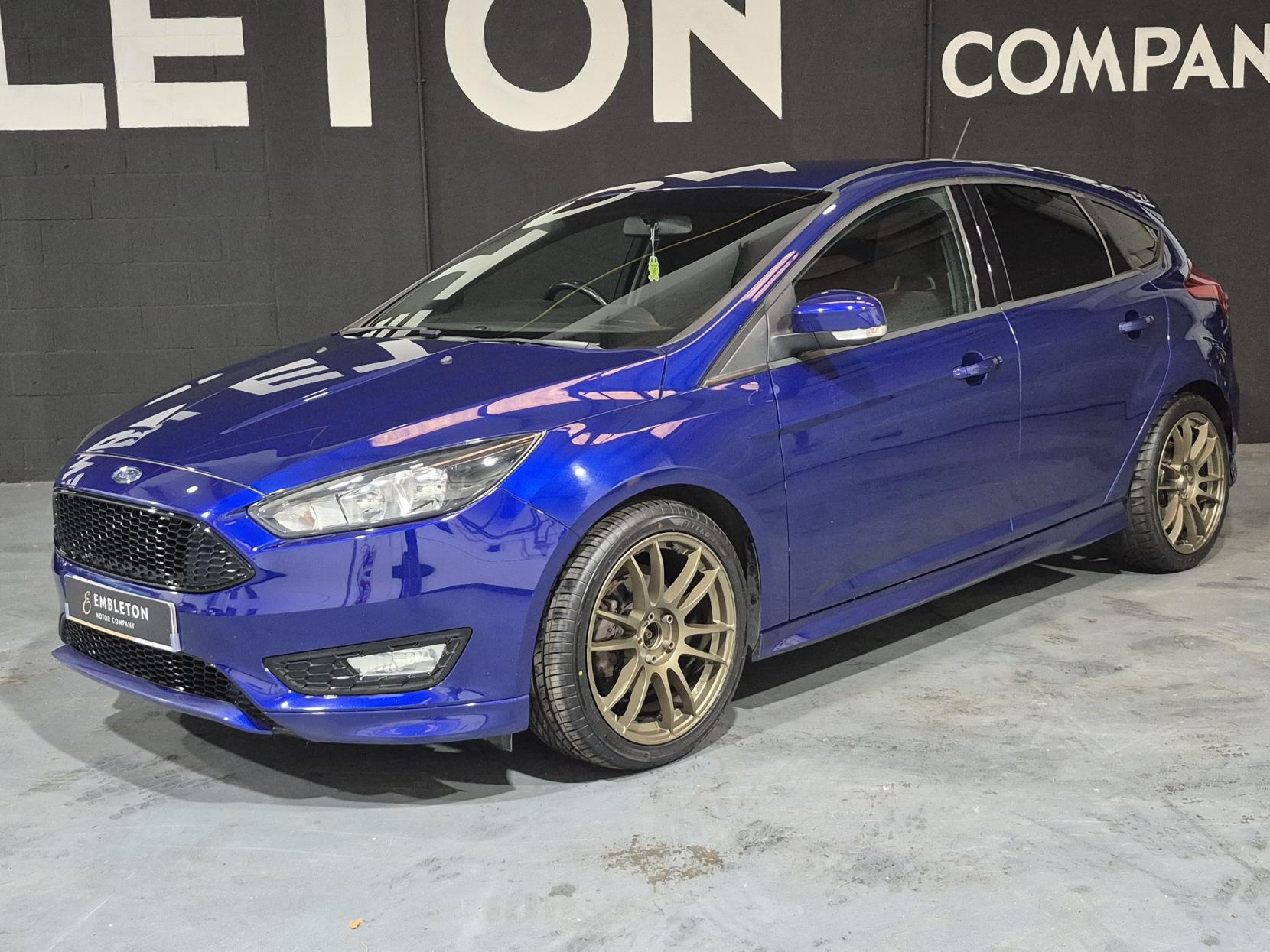 Ford Focus 1.5 TDCi ST-Line Hatchback 5dr Diesel Manual Euro 6 (s/s) (120 ps)