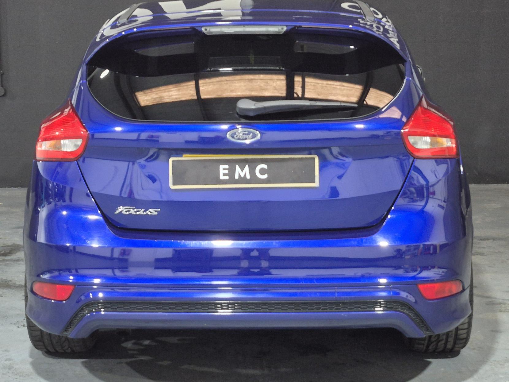 Ford Focus 1.5 TDCi ST-Line Hatchback 5dr Diesel Manual Euro 6 (s/s) (120 ps)