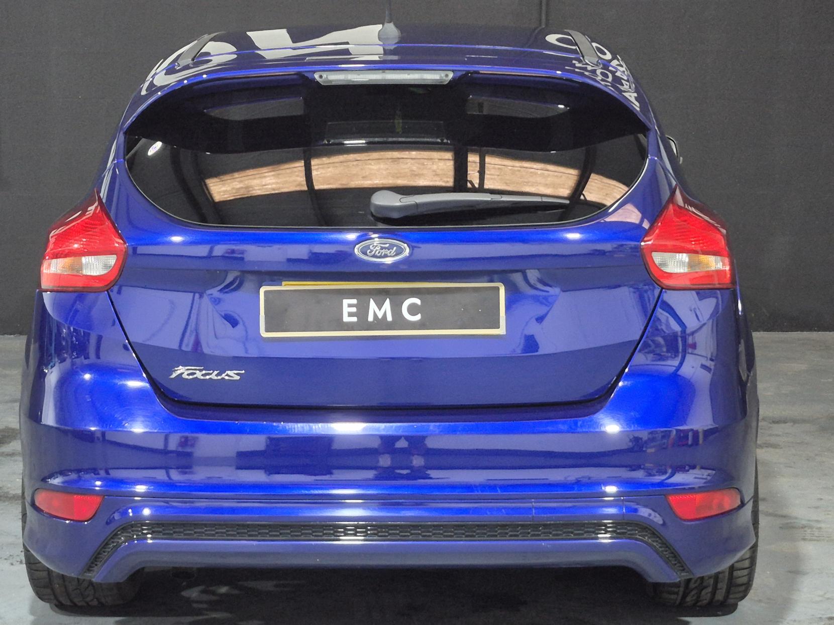 Ford Focus 1.5 TDCi ST-Line Hatchback 5dr Diesel Manual Euro 6 (s/s) (120 ps)