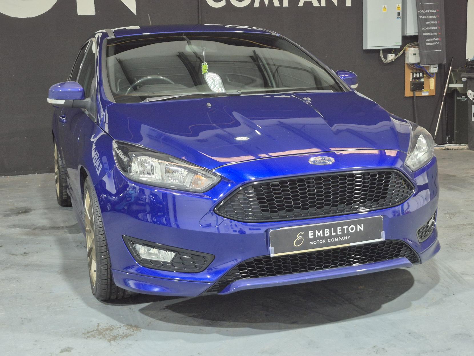 Ford Focus 1.5 TDCi ST-Line Hatchback 5dr Diesel Manual Euro 6 (s/s) (120 ps)