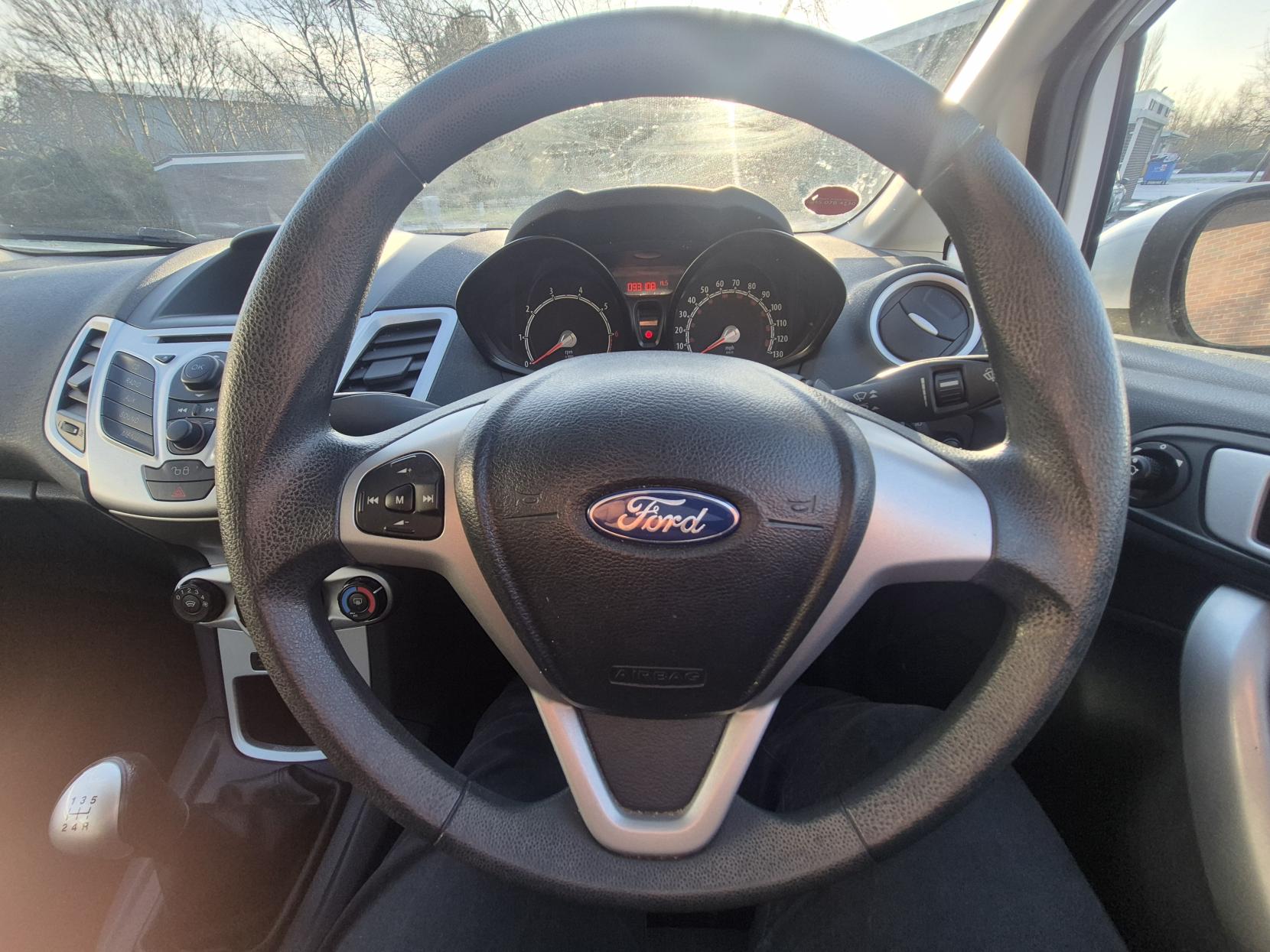 Ford Fiesta 1.25 Edge Hatchback 5dr Petrol Manual (124 g/km, 59 bhp)