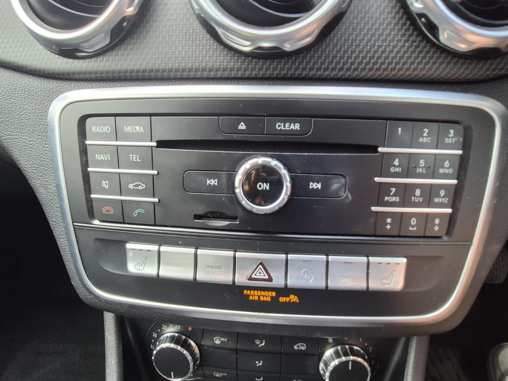 Mercedes-Benz GLA 1.6 GLA200 SE (Executive) SUV 5dr Petrol 7G-DCT Euro 6 (s/s) (156 ps)