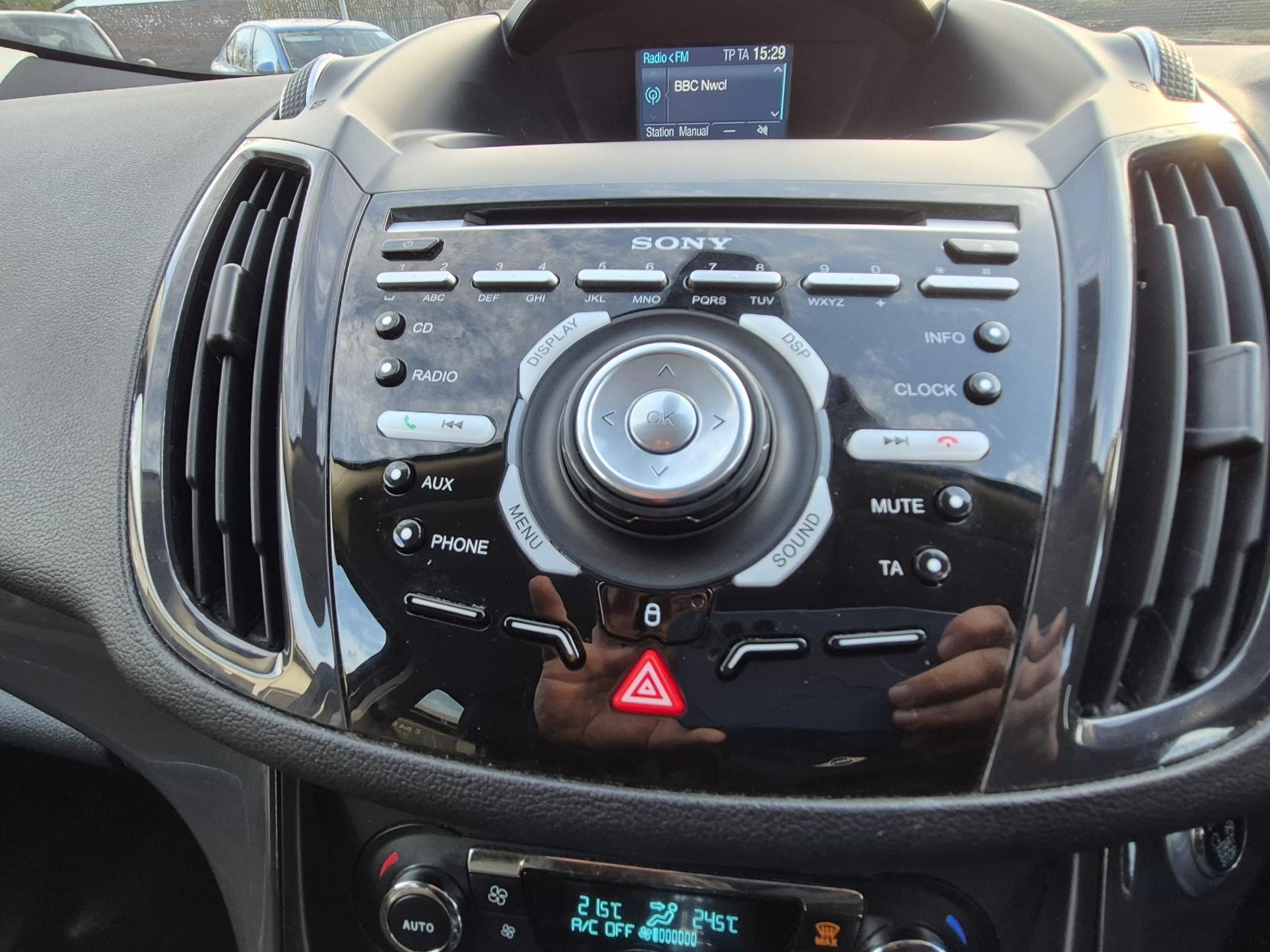 Ford Kuga 2.0 TDCi Titanium SUV 5dr Diesel Manual 2WD Euro 6 (s/s) (150 ps)