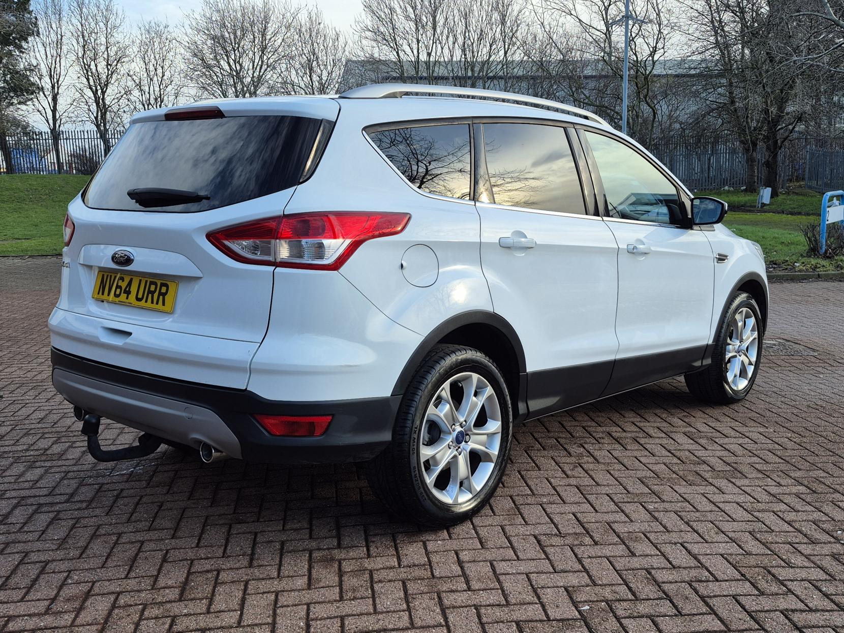 Ford Kuga 2.0 TDCi Titanium SUV 5dr Diesel Manual 2WD Euro 6 (s/s) (150 ps)