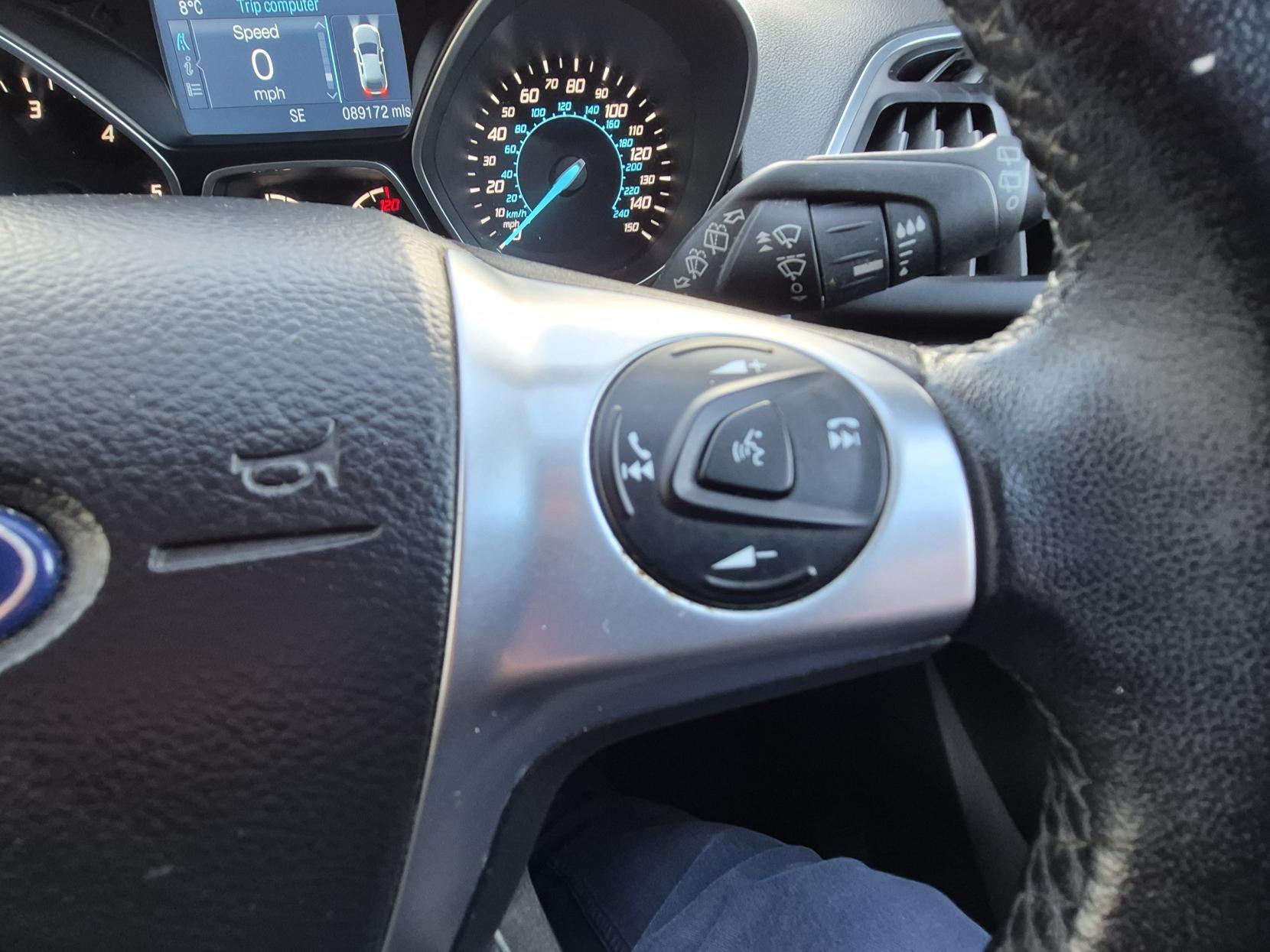 Ford Kuga 2.0 TDCi Titanium SUV 5dr Diesel Manual 2WD Euro 6 (s/s) (150 ps)