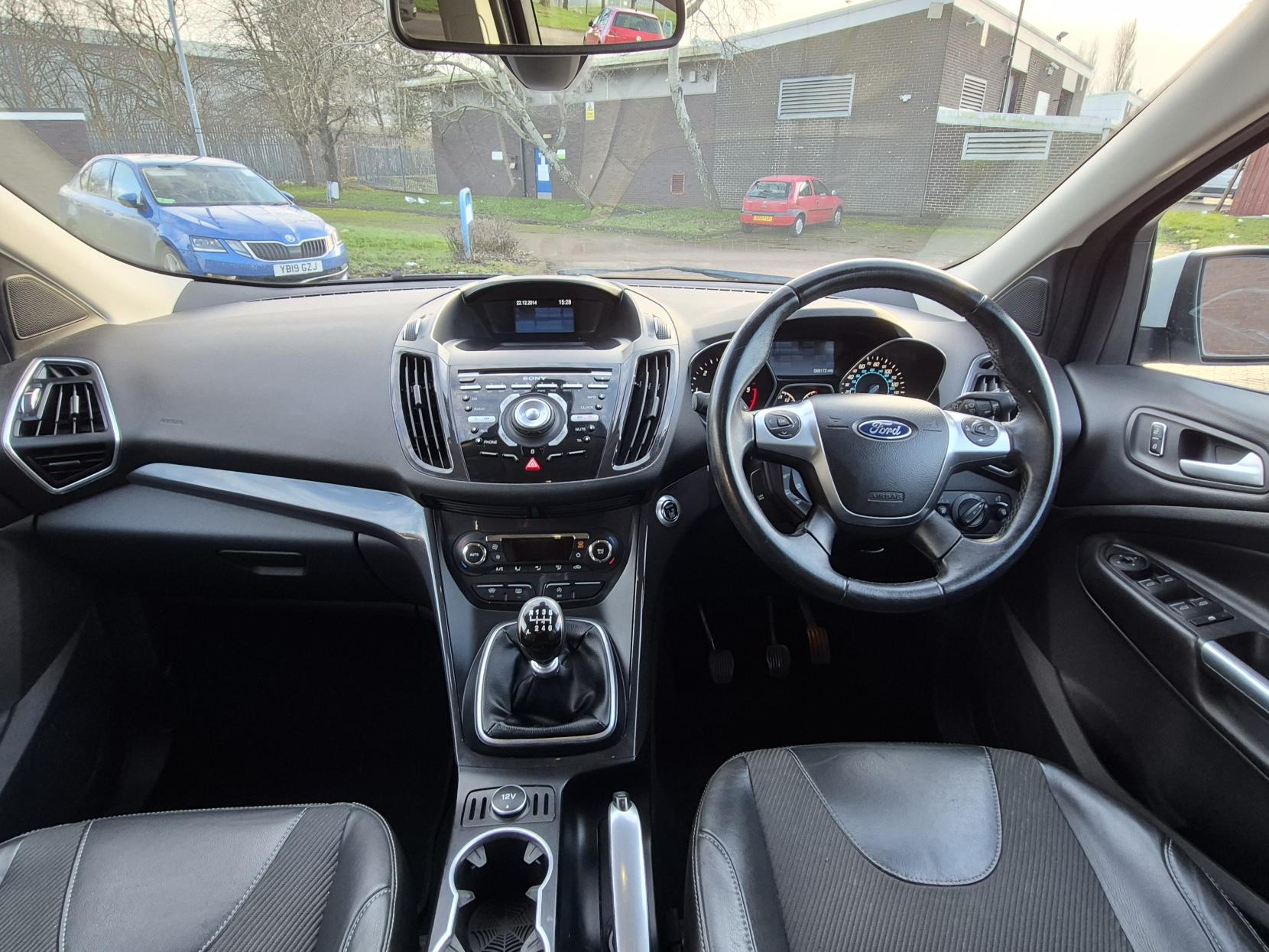 Ford Kuga 2.0 TDCi Titanium SUV 5dr Diesel Manual 2WD Euro 6 (s/s) (150 ps)