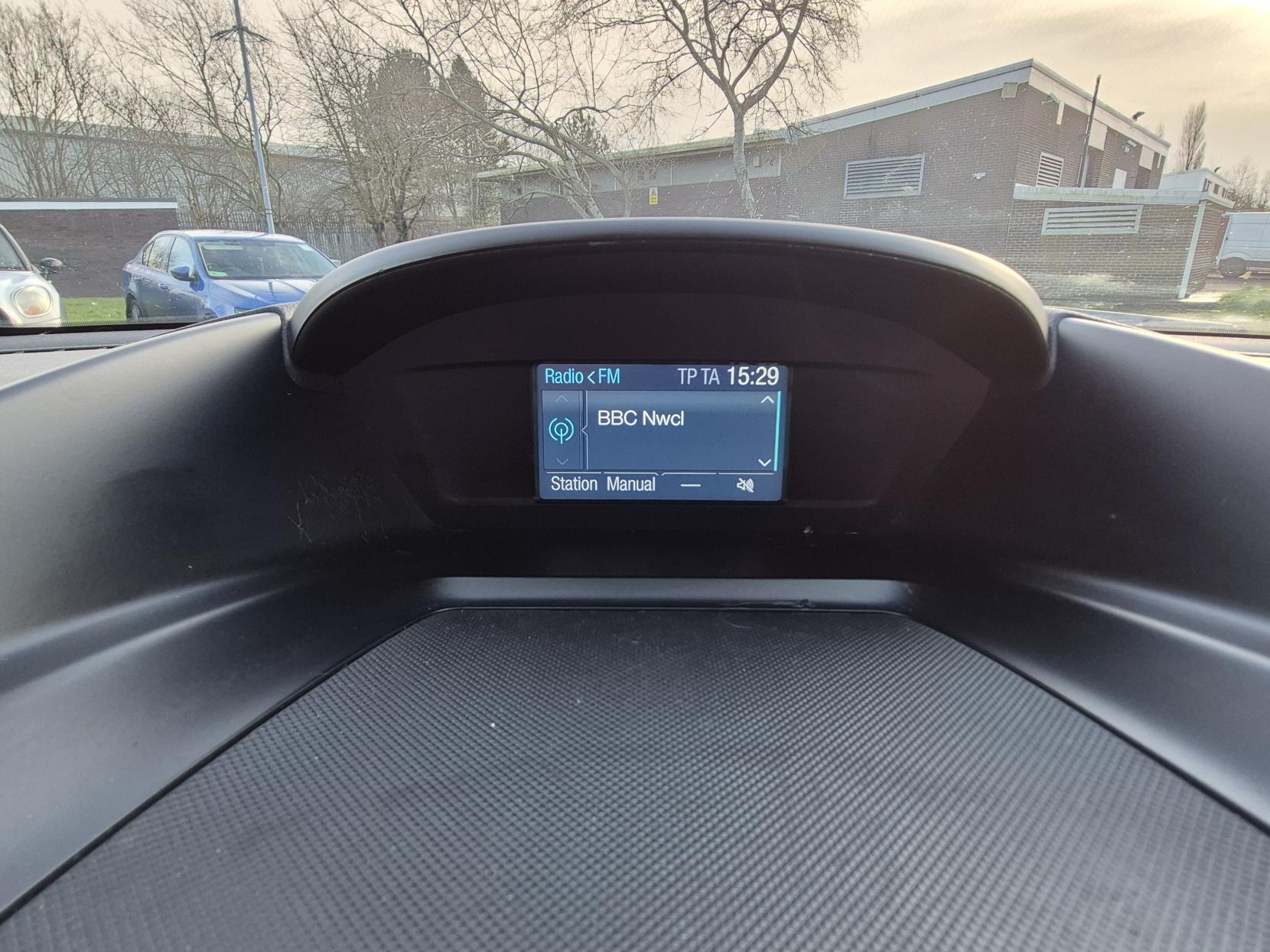 Ford Kuga 2.0 TDCi Titanium SUV 5dr Diesel Manual 2WD Euro 6 (s/s) (150 ps)