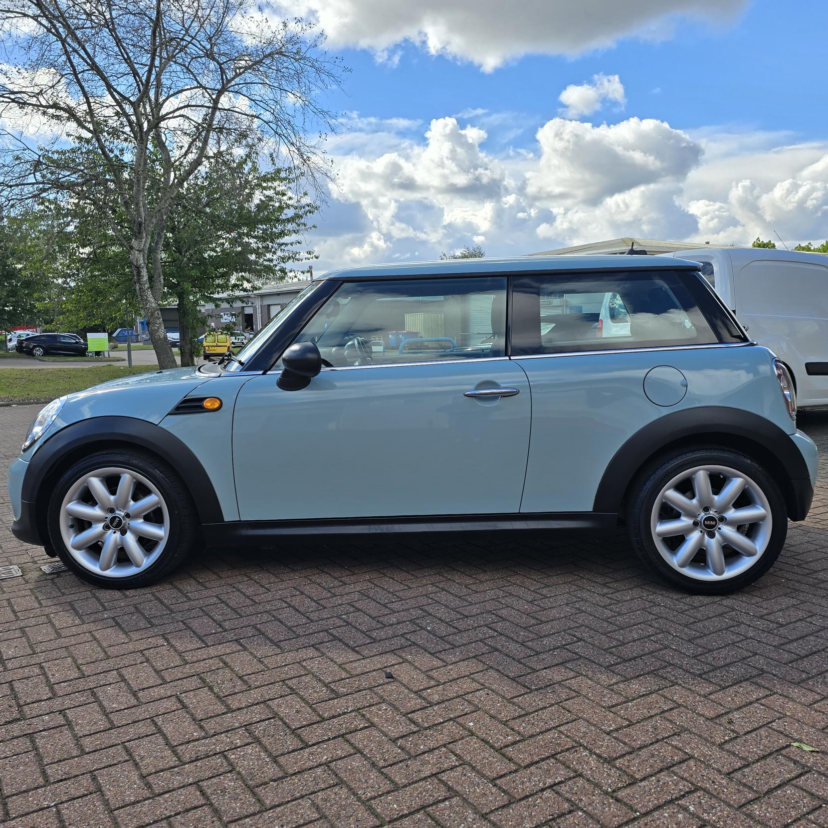 MINI Hatch 1.6 One Hatchback 3dr Petrol Manual Euro 5 (98 ps)