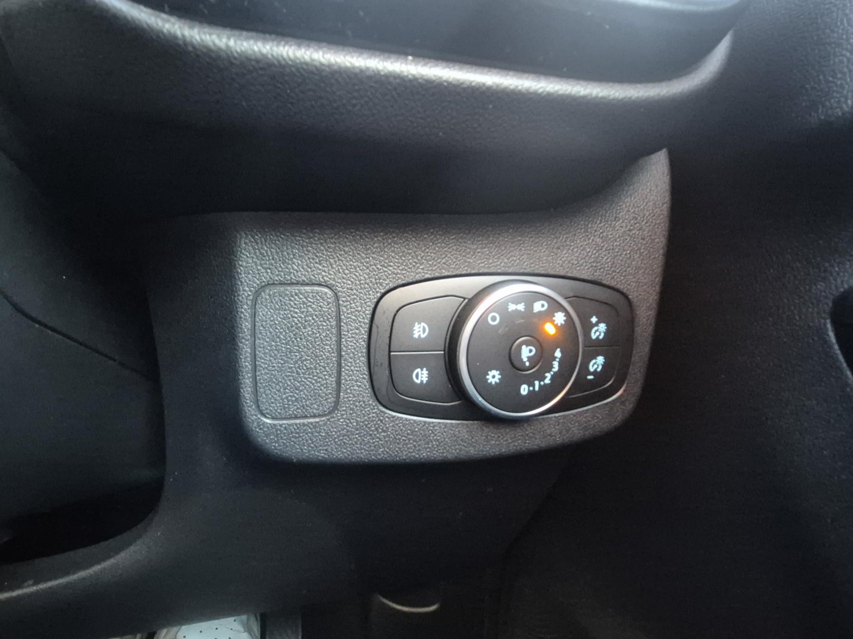 Ford Puma 1.0T EcoBoost MHEV Titanium SUV 5dr Petrol Manual Euro 6 (s/s) (125 ps)