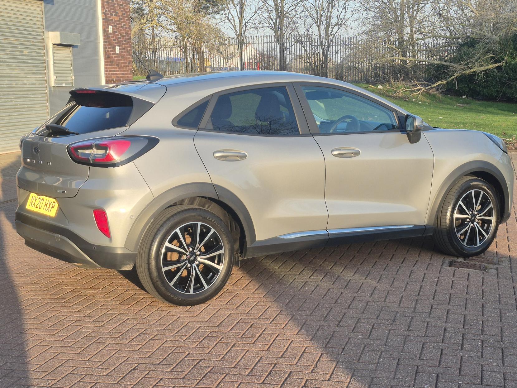 Ford Puma 1.0T EcoBoost MHEV Titanium SUV 5dr Petrol Manual Euro 6 (s/s) (125 ps)