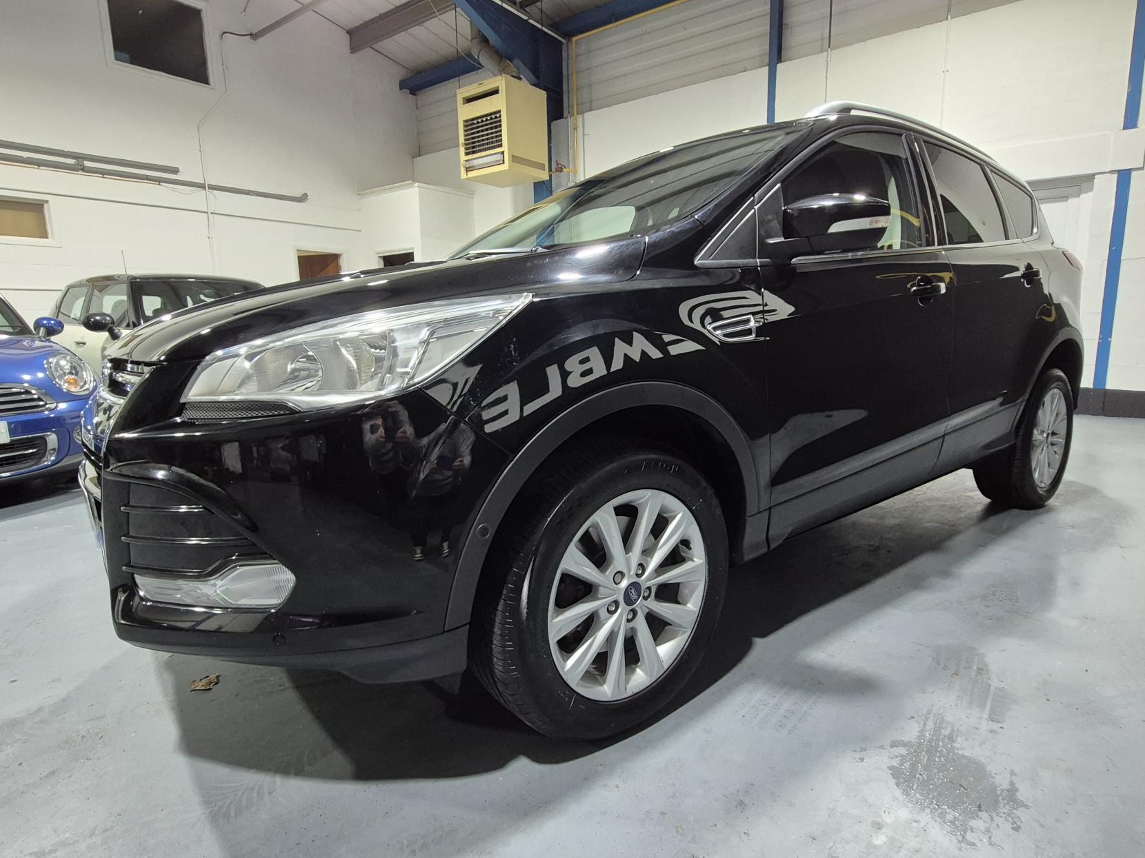 Ford Kuga 2.0 TDCi Titanium SUV 5dr Diesel Manual 2WD Euro 6 (s/s) (150 ps)