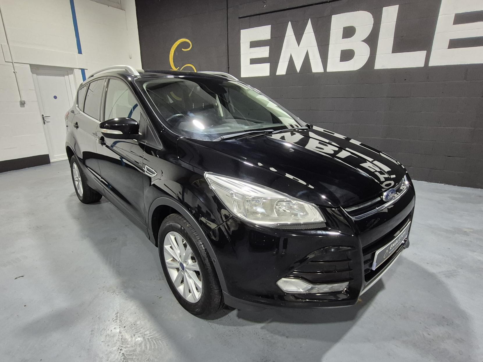 Ford Kuga 2.0 TDCi Titanium SUV 5dr Diesel Manual 2WD Euro 6 (s/s) (150 ps)